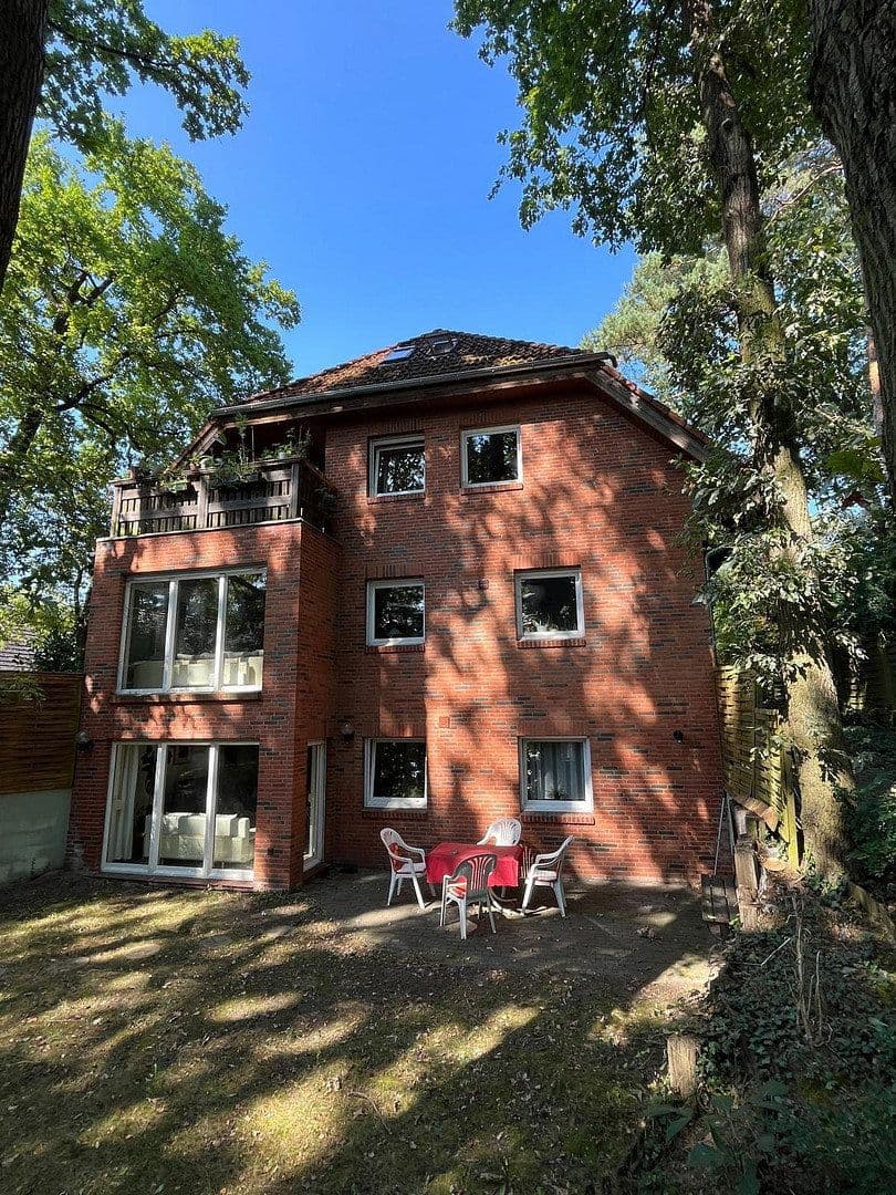 Prodej domu 269 m², pozemek 734 m², Glienicke/Nordbahn, Braniborsko Prodej domu 269 m², pozemek 734 m², Glienicke/Nordbahn, Braniborsko