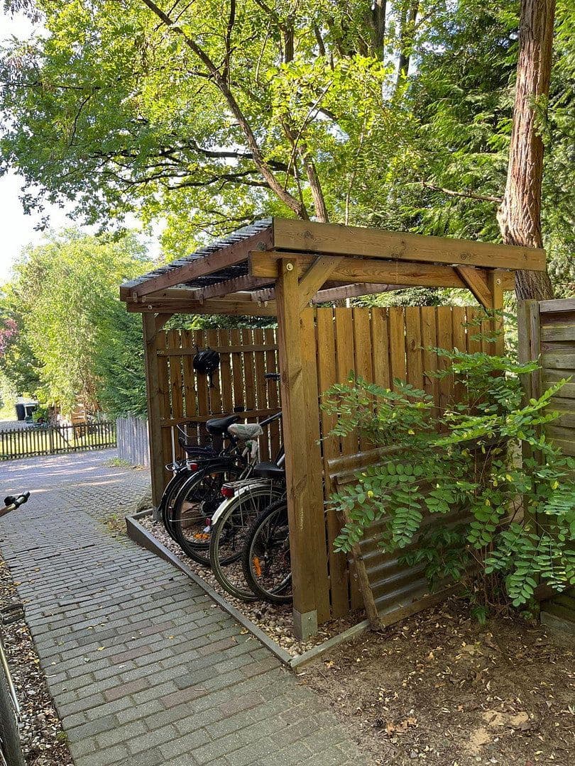 Prodej domu 269 m², pozemek 734 m², Glienicke/Nordbahn, Braniborsko Prodej domu 269 m², pozemek 734 m², Glienicke/Nordbahn, Braniborsko