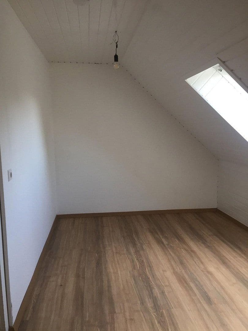 Pronájem bytu 3+1 92 m², Maschweg 4a, Helmstedt, Dolní Sasko Pronájem bytu 3+1 92 m², Maschweg 4a, Helmstedt, Dolní Sasko