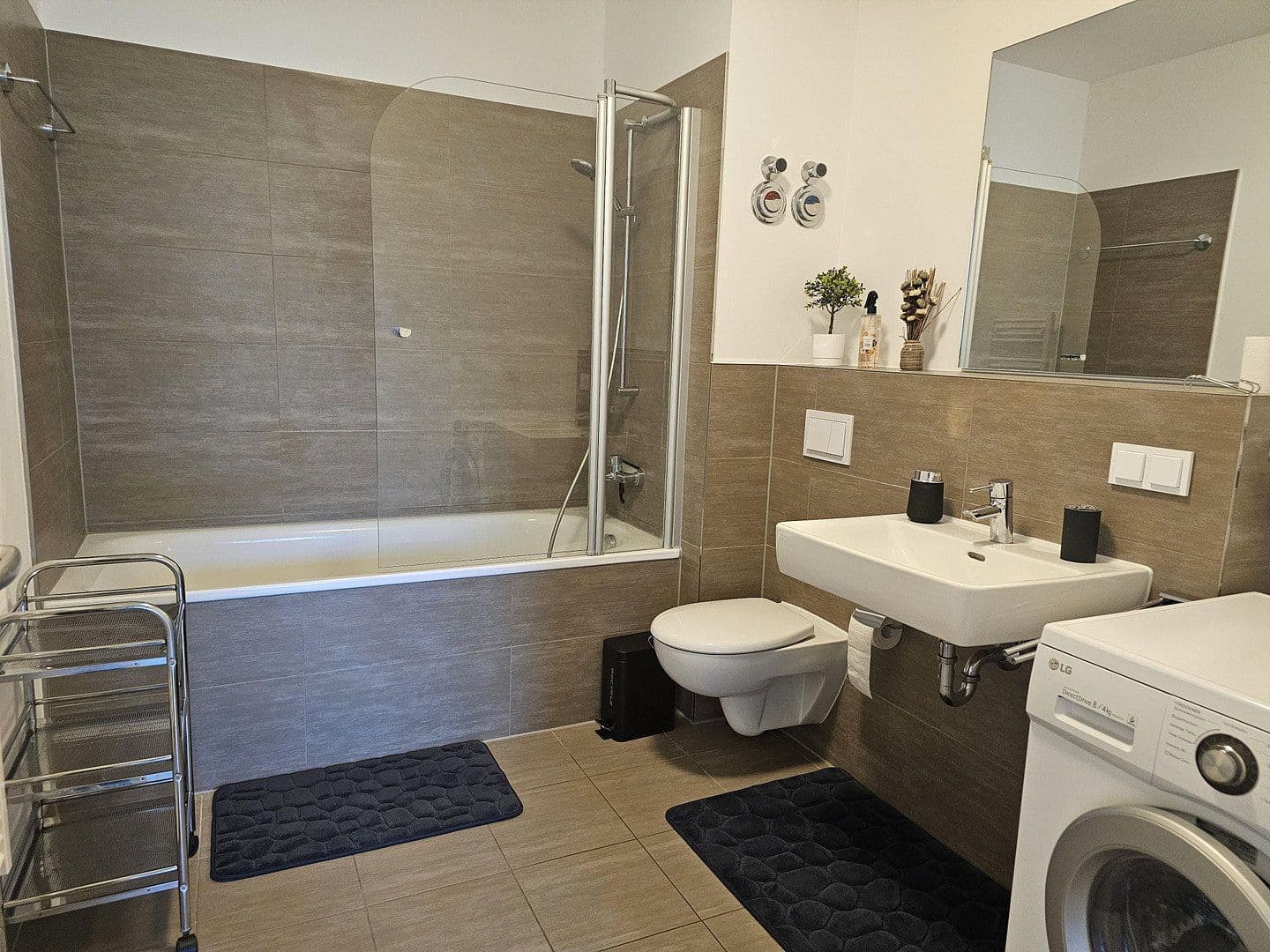 Pronájem bytu 3+1 76 m², Frankenallee 39, Frankfurt am Main, Hessen Pronájem bytu 3+1 76 m², Frankenallee 39, Frankfurt am Main, Hessen