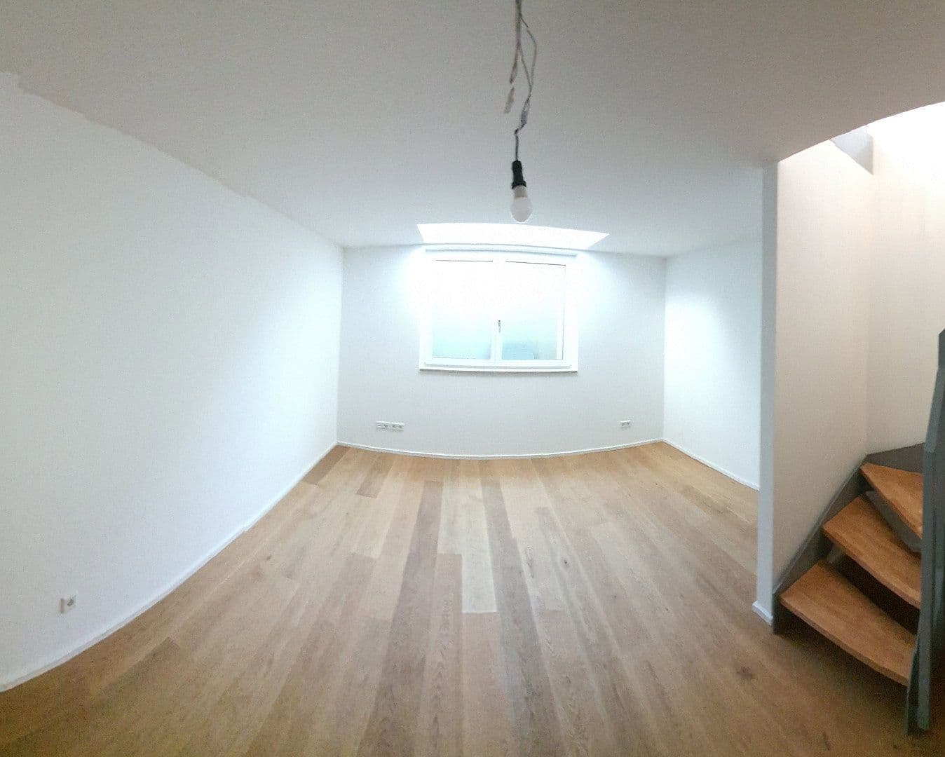 Pronájem bytu 2+1 60 m², Siegmund-Schacky-Str. 15, München, Bavorsko Pronájem bytu 2+1 60 m², Siegmund-Schacky-Str. 15, München, Bavorsko