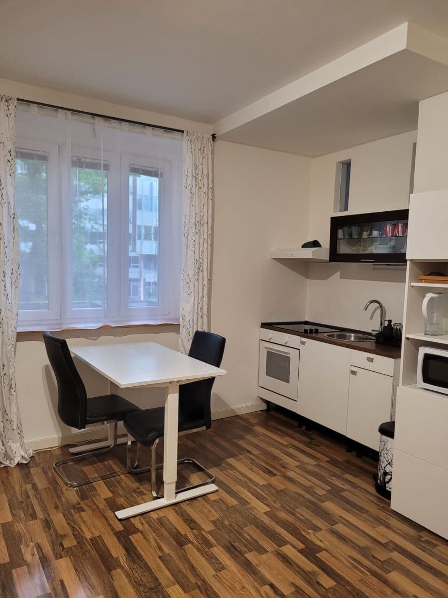 Pronájem bytu 2+1 48 m², Prievozská, Ružinov, Bratislavský kraj Pronájem bytu 2+1 48 m², Prievozská, Ružinov, Bratislavský kraj