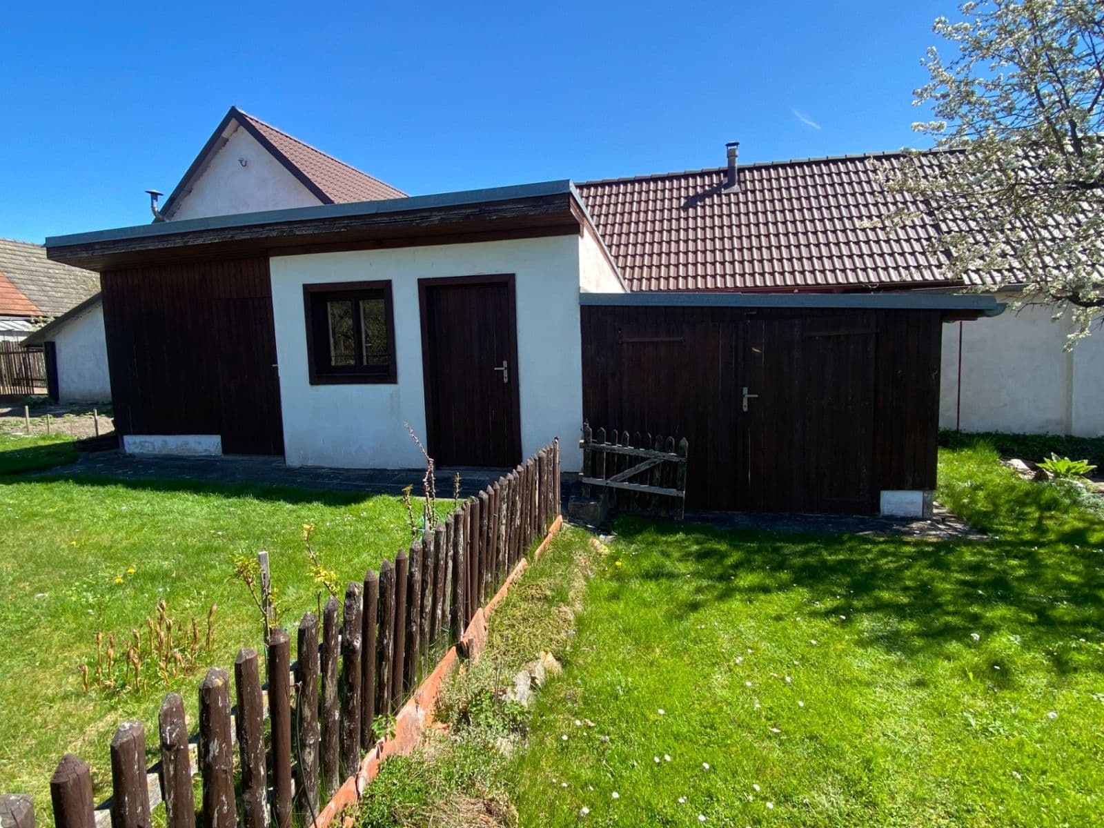 Prodej chaty, chalupy 71 m², pozemek 576 m², Stádlec, Jihočeský kraj Prodej chaty, chalupy 71 m², pozemek 576 m², Stádlec, Jihočeský kraj