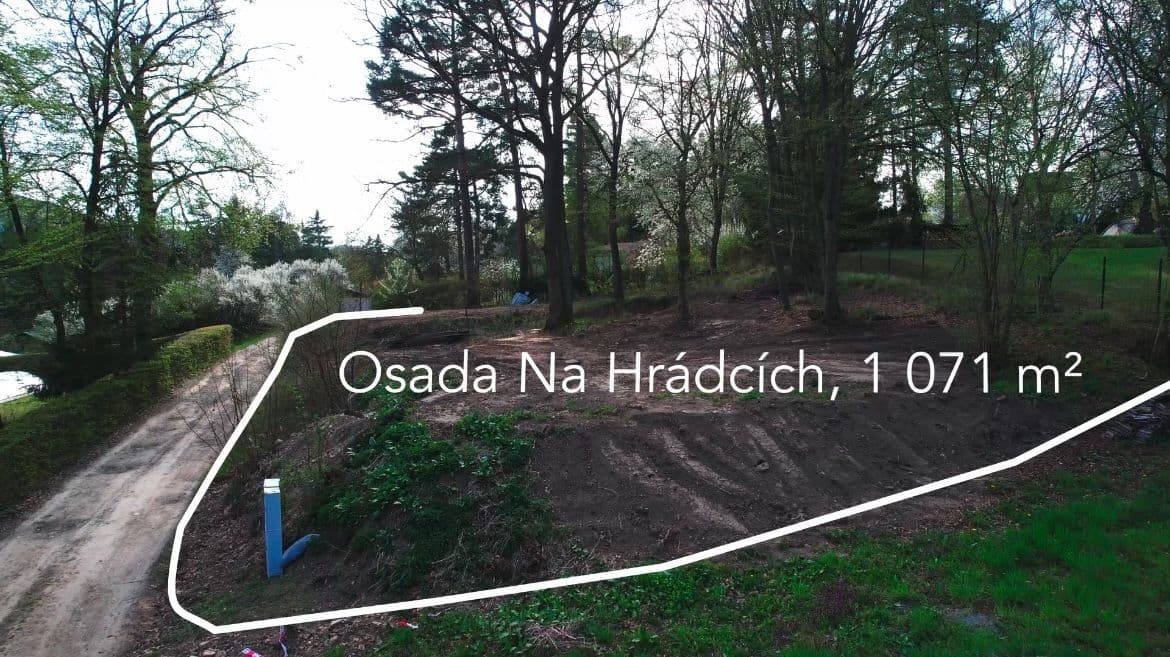 Prodej pozemku 1.071 m², osada Na Hradcích, Stříbrná Skalice, Středočeský kraj Prodej pozemku 1.071 m², osada Na Hradcích, Stříbrná Skalice, Středočeský kraj