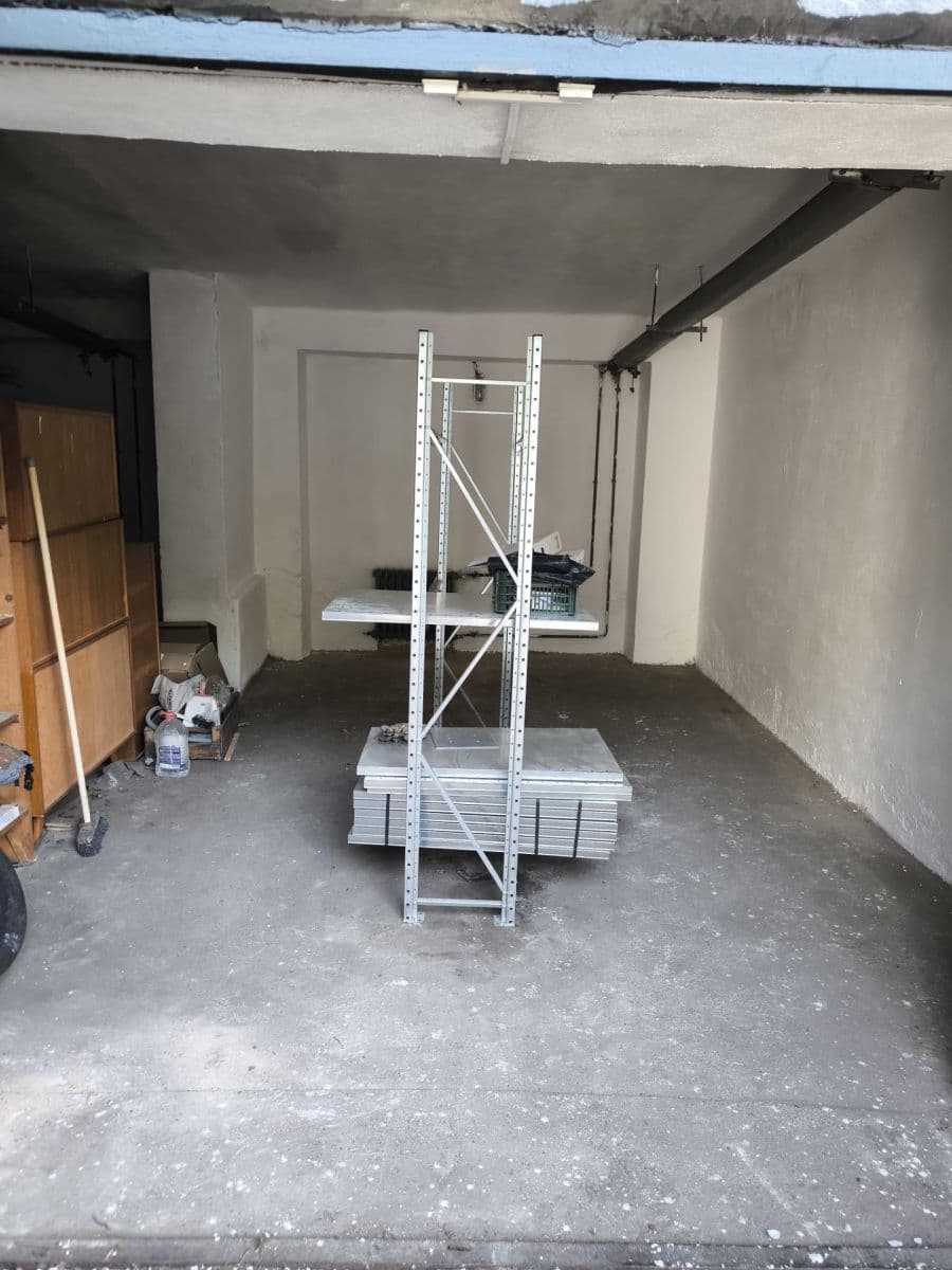 Prodej garáže 19 m², Buková, Praha, Praha Prodej garáže 19 m², Buková, Praha, Praha