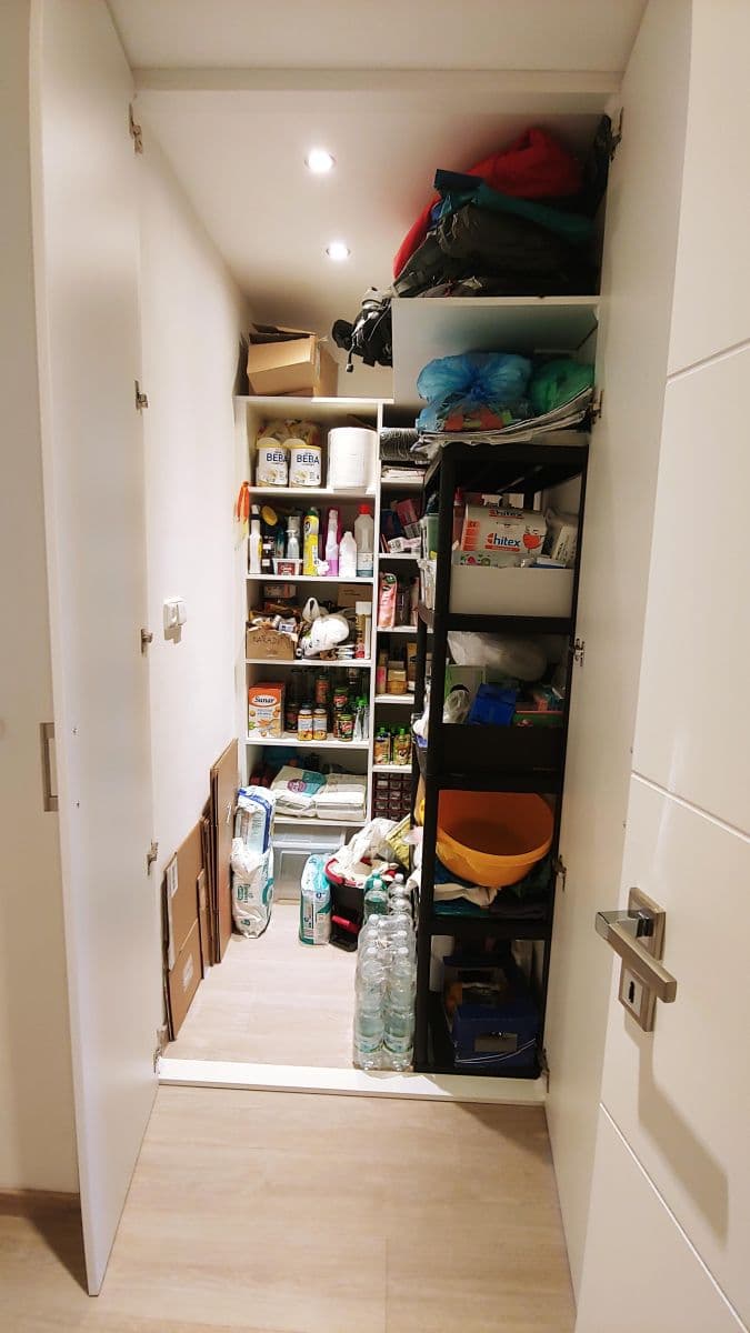Pronájem bytu 3+1 80 m², Španielova, Praha, Praha Pronájem bytu 3+1 80 m², Španielova, Praha, Praha