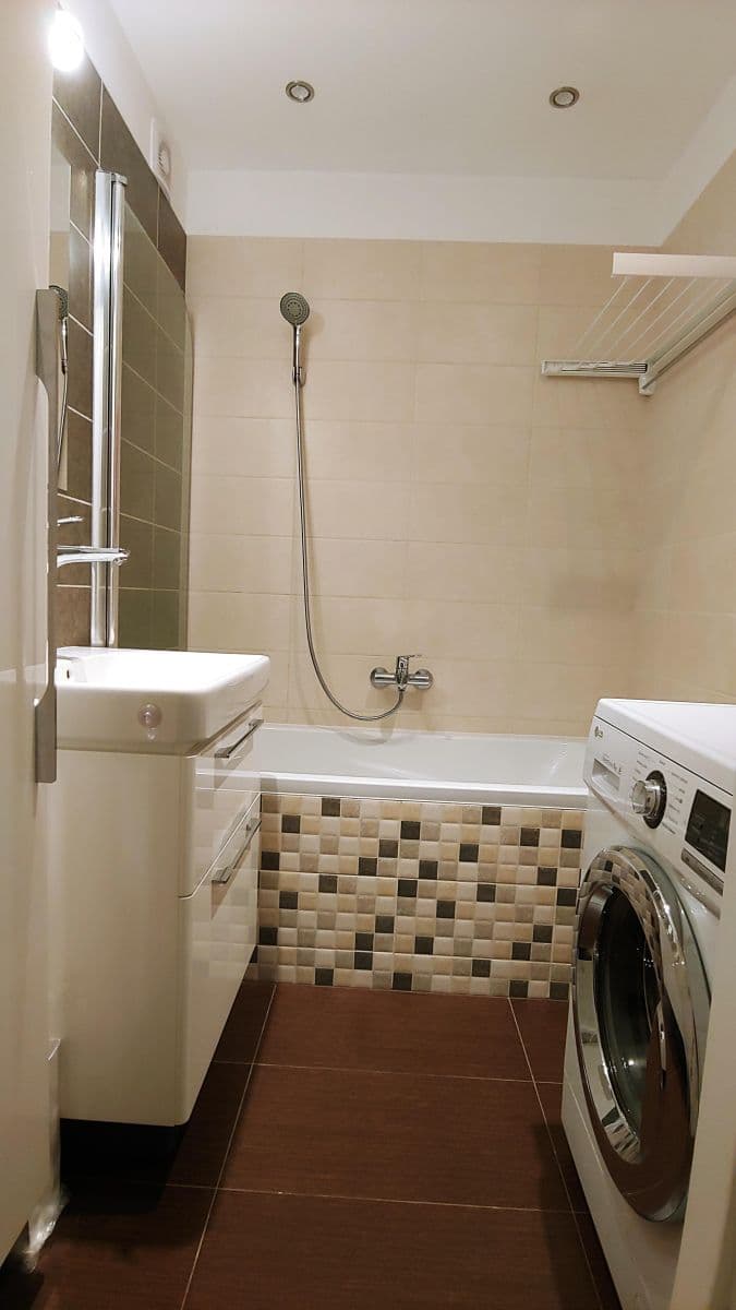 Pronájem bytu 3+1 80 m², Španielova, Praha, Praha Pronájem bytu 3+1 80 m², Španielova, Praha, Praha