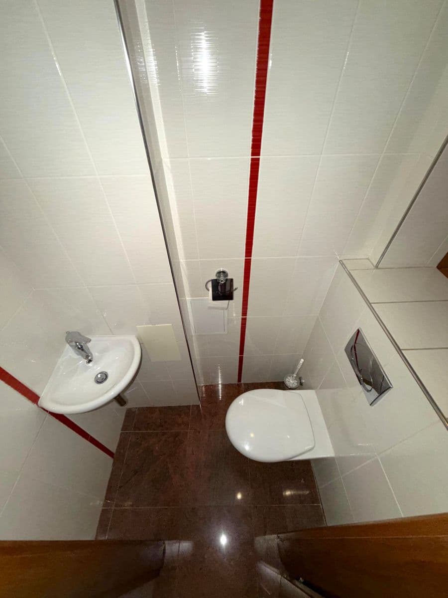 Pronájem bytu 1+1 47 m², Viklefova, Praha, Praha Pronájem bytu 1+1 47 m², Viklefova, Praha, Praha