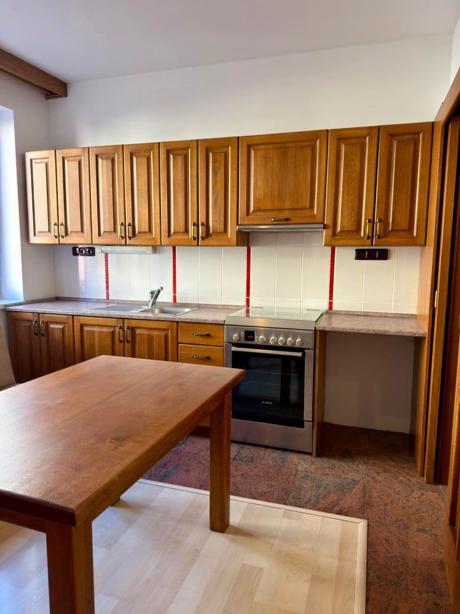 Pronájem bytu 1+1 47 m², Viklefova, Praha, Praha Pronájem bytu 1+1 47 m², Viklefova, Praha, Praha