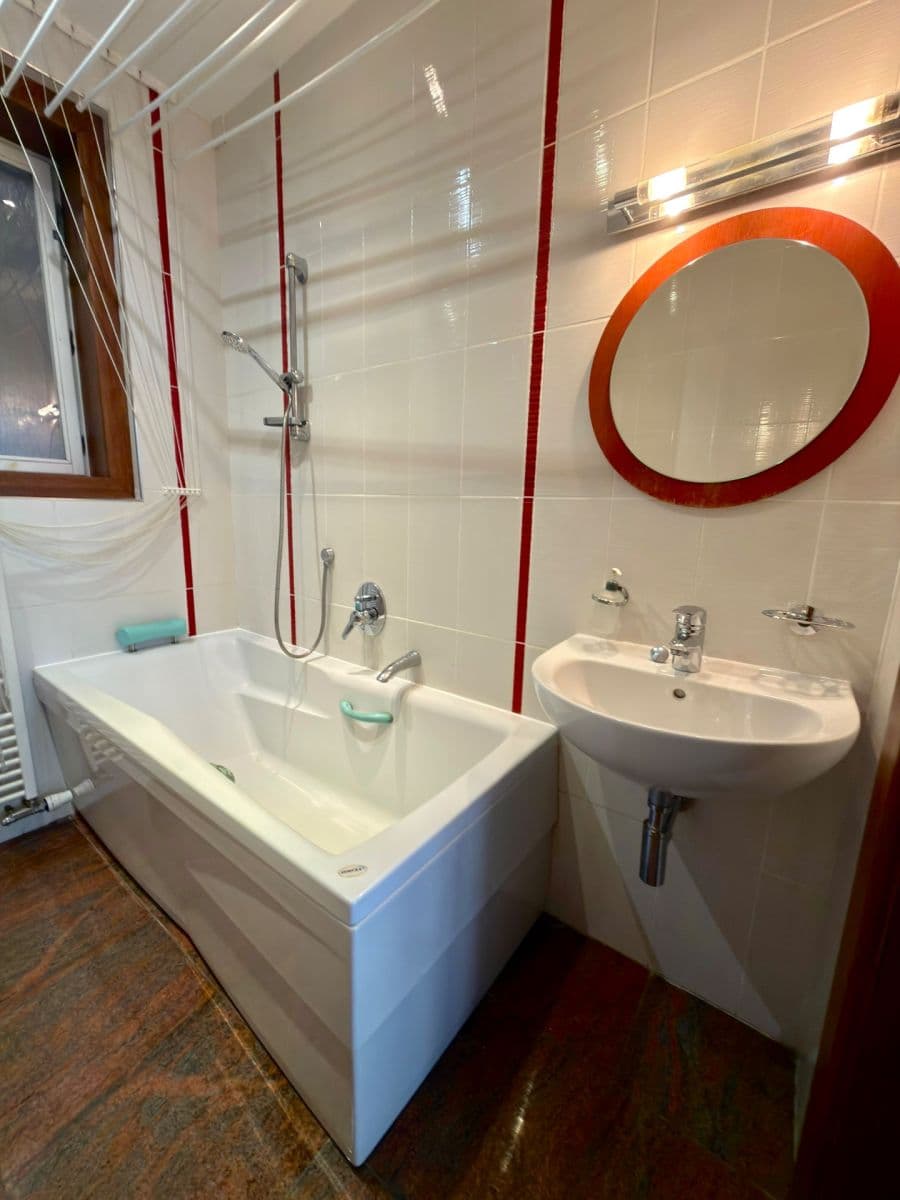 Pronájem bytu 1+1 47 m², Viklefova, Praha, Praha Pronájem bytu 1+1 47 m², Viklefova, Praha, Praha