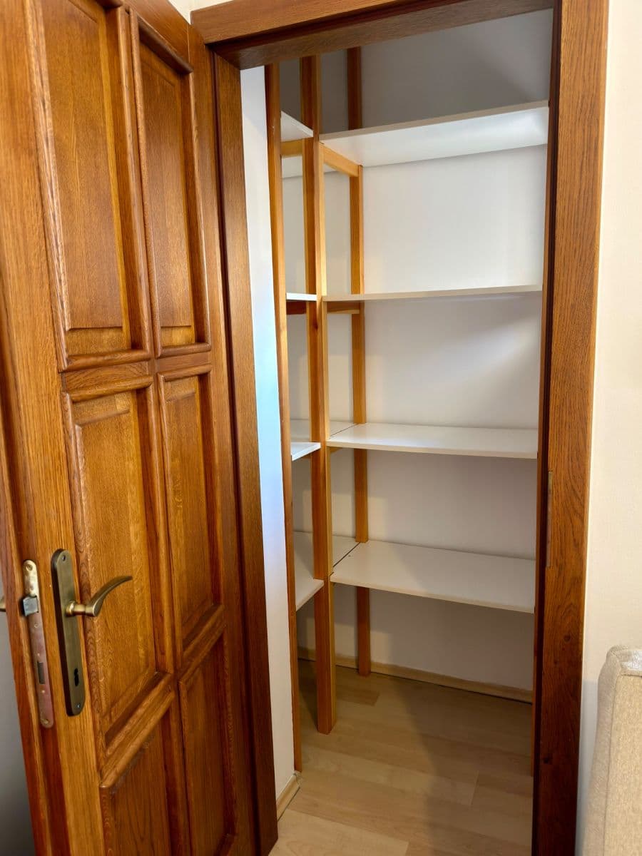 Pronájem bytu 1+1 47 m², Viklefova, Praha, Praha Pronájem bytu 1+1 47 m², Viklefova, Praha, Praha