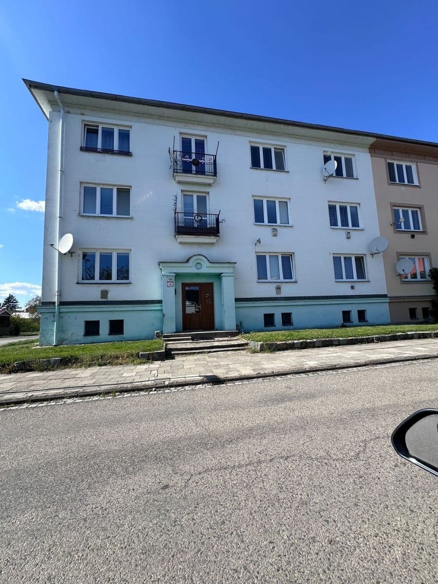 Prodej bytu 2+1 63 m², Třešňové sady, Holešov, Zlínský kraj Prodej bytu 2+1 63 m², Třešňové sady, Holešov, Zlínský kraj