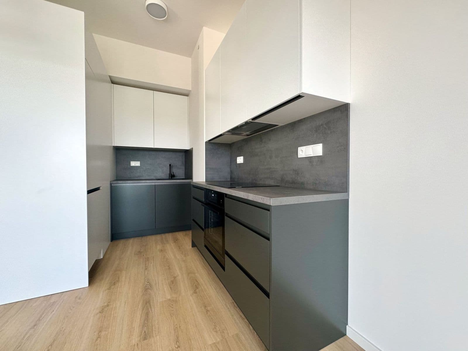 Pronájem bytu 1+kk 37 m², V háji, Praha, Praha Pronájem bytu 1+kk 37 m², V háji, Praha, Praha