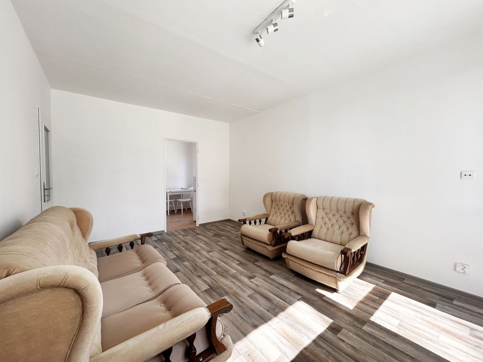 Pronájem bytu 2+kk 41 m², Průchova, Kladno, Středočeský kraj Pronájem bytu 2+kk 41 m², Průchova, Kladno, Středočeský kraj