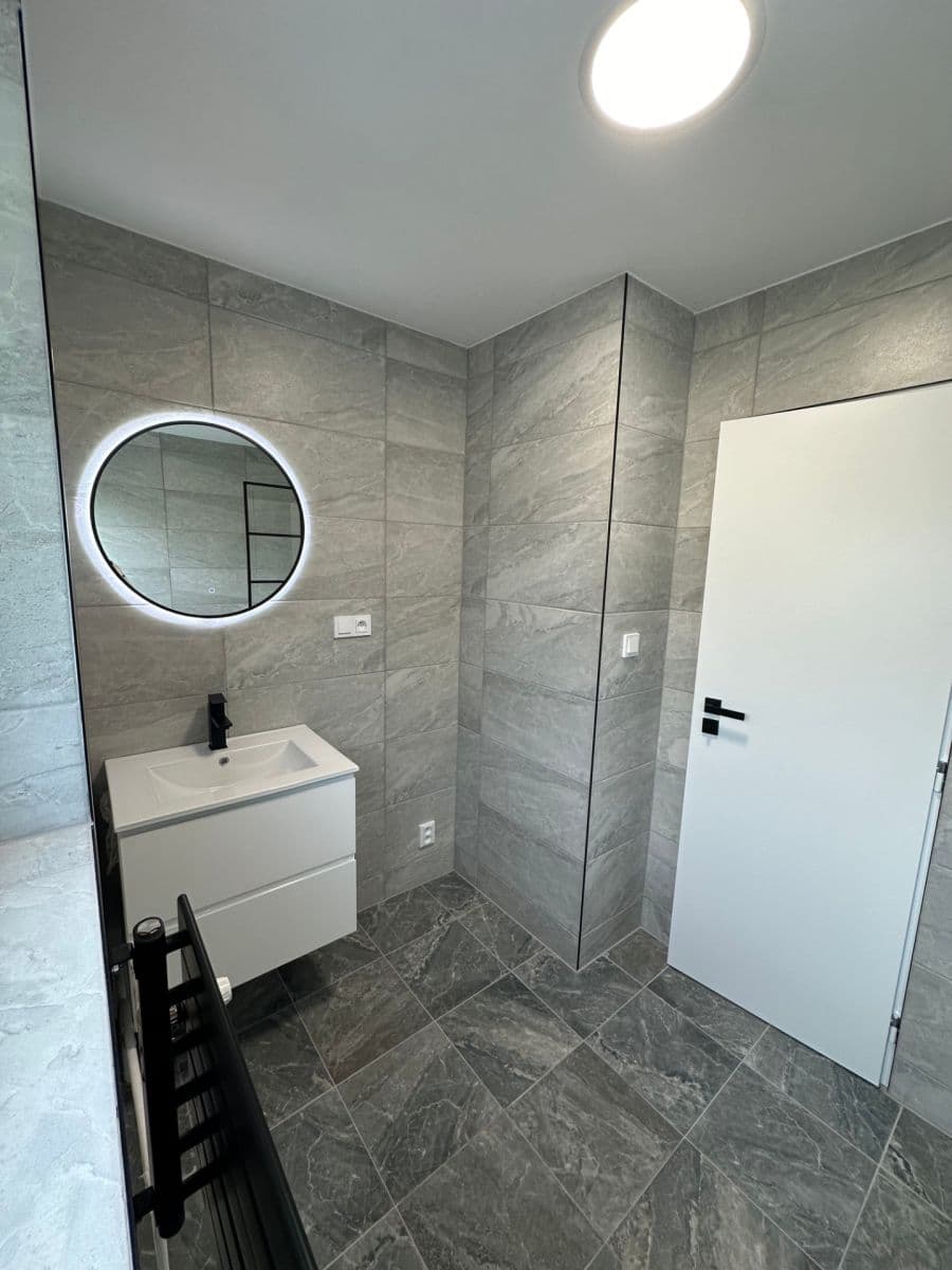 Pronájem bytu 2+1 70 m², Solná cesta, Uherské Hradiště, Zlínský kraj Pronájem bytu 2+1 70 m², Solná cesta, Uherské Hradiště, Zlínský kraj