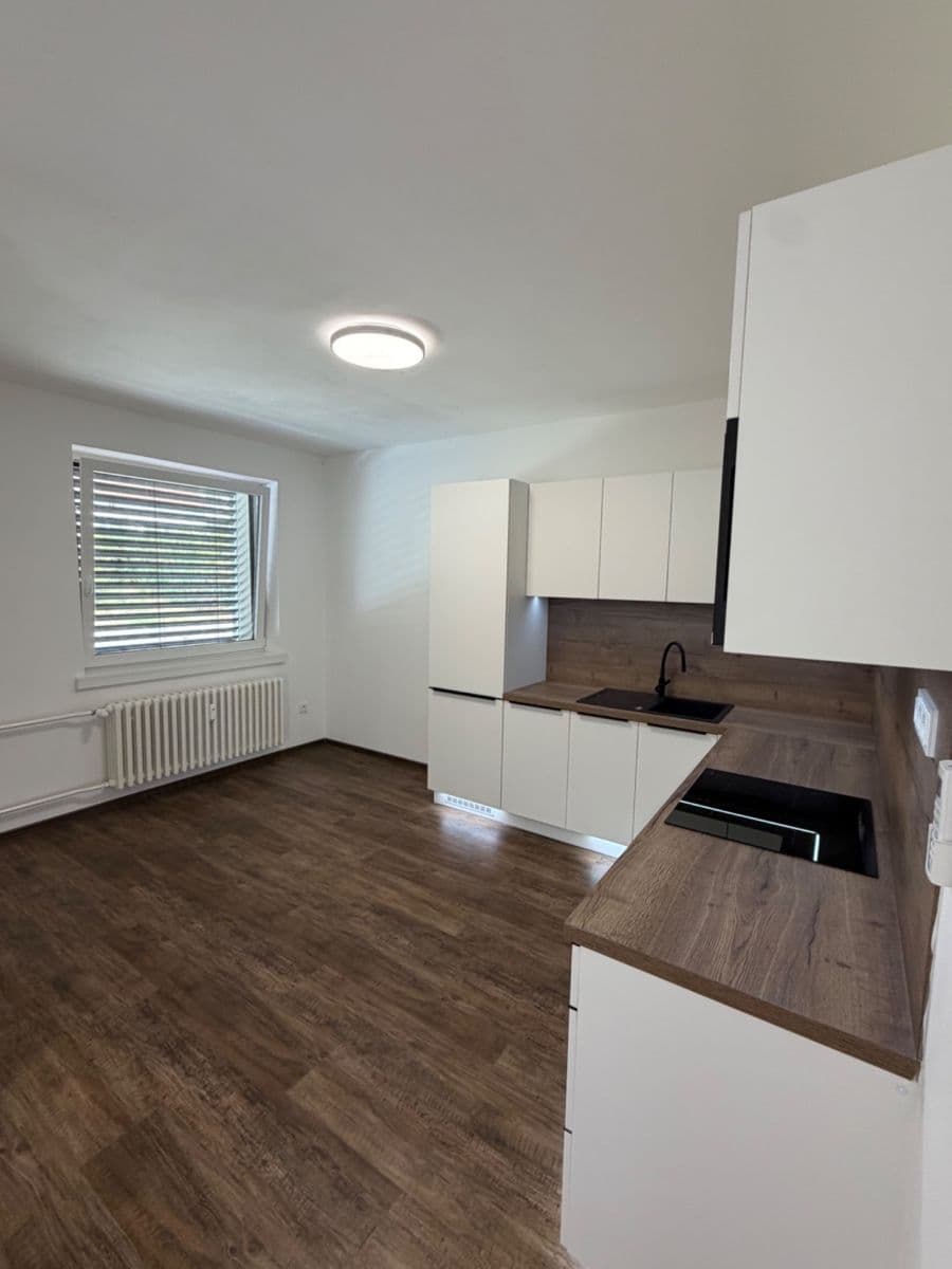 Pronájem bytu 2+1 70 m², Solná cesta, Uherské Hradiště, Zlínský kraj Pronájem bytu 2+1 70 m², Solná cesta, Uherské Hradiště, Zlínský kraj