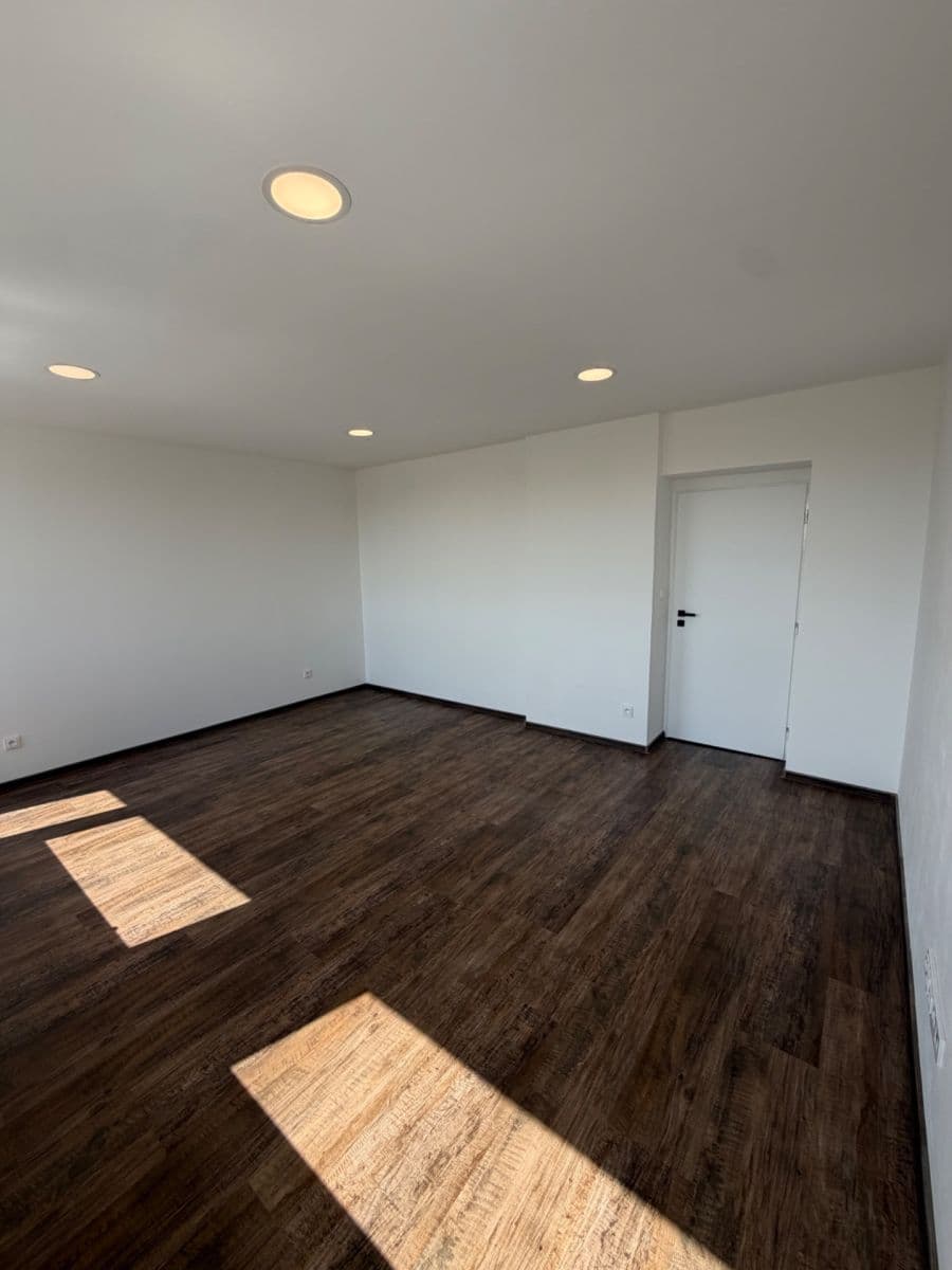 Pronájem bytu 2+1 70 m², Solná cesta, Uherské Hradiště, Zlínský kraj Pronájem bytu 2+1 70 m², Solná cesta, Uherské Hradiště, Zlínský kraj