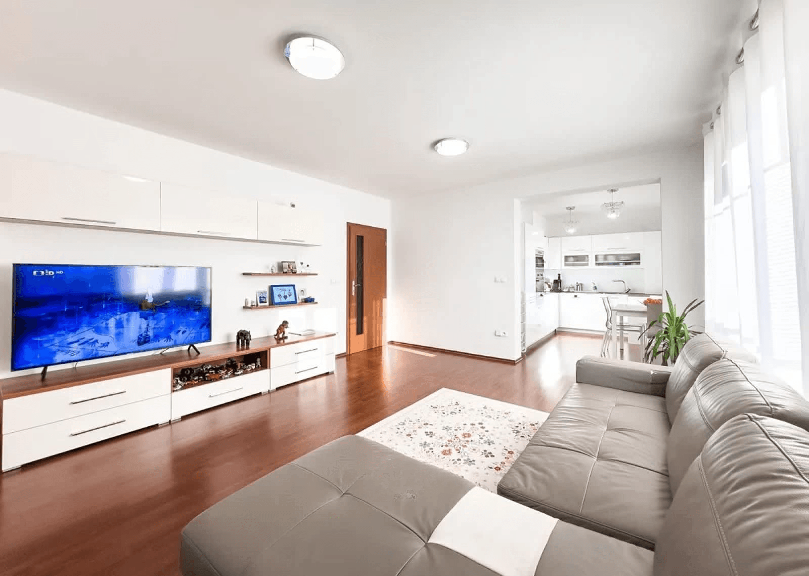 Prodej bytu 2+1 63 m², Národních hrdinů, Praha, Praha Prodej bytu 2+1 63 m², Národních hrdinů, Praha, Praha