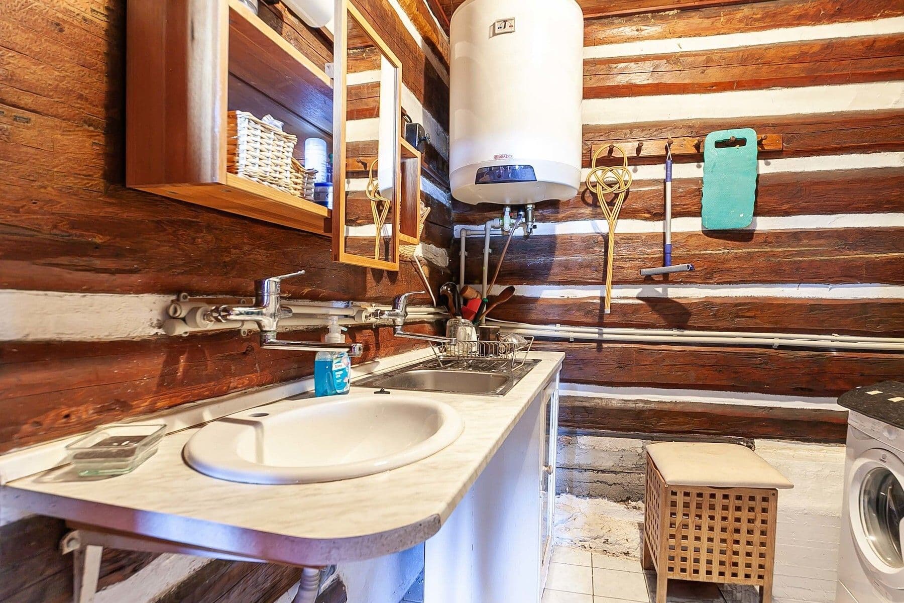 Prodej chaty, chalupy 156 m², pozemek 466 m², Jablonec nad Jizerou, Liberecký kraj Prodej chaty, chalupy 156 m², pozemek 466 m², Jablonec nad Jizerou, Liberecký kraj