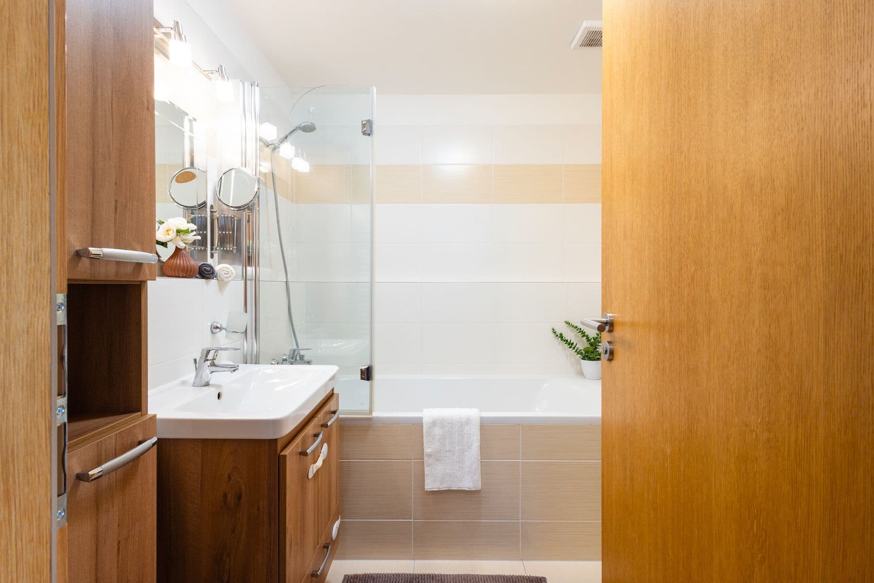 Prodej bytu 3+1 76 m², K Beranovu, Praha, Praha Prodej bytu 3+1 76 m², K Beranovu, Praha, Praha