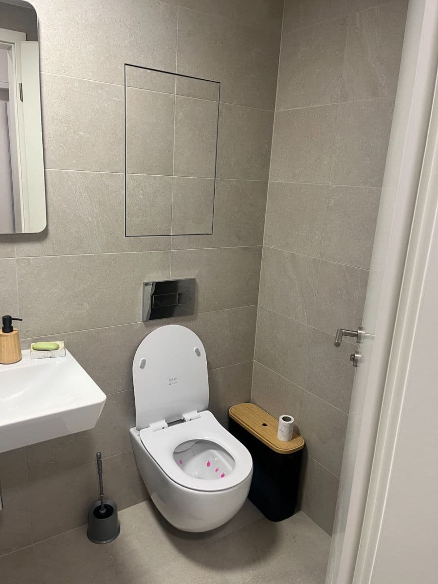 Pronájem bytu 2+kk 48 m², Českobrodská, Praha, Praha Pronájem bytu 2+kk 48 m², Českobrodská, Praha, Praha