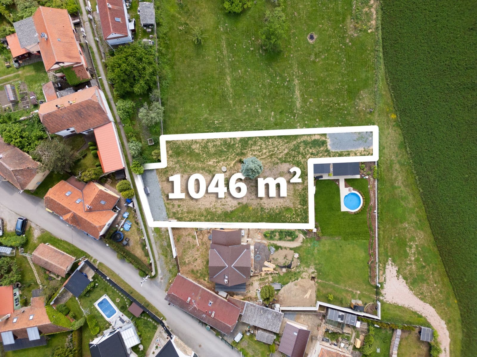 Prodej pozemku 1.046 m², Nižbor, Středočeský kraj Prodej pozemku 1.046 m², Nižbor, Středočeský kraj