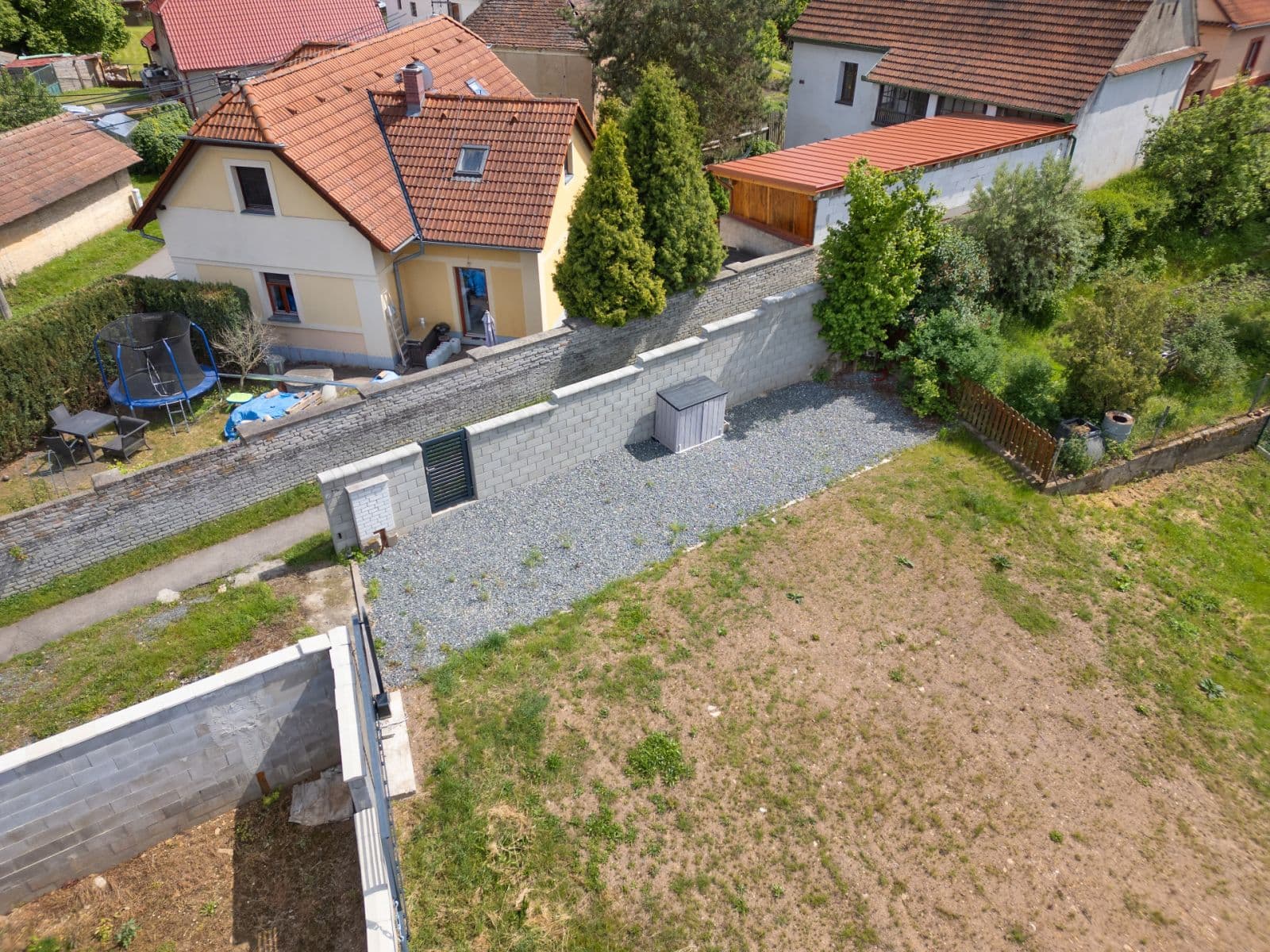 Prodej pozemku 1.046 m², Nižbor, Středočeský kraj Prodej pozemku 1.046 m², Nižbor, Středočeský kraj