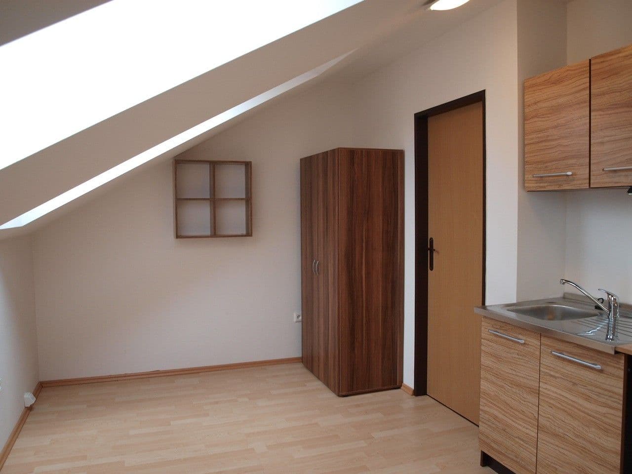 Pronájem bytu 1+kk 17 m², Ořechová, Rebešovice, Jihomoravský kraj Pronájem bytu 1+kk 17 m², Ořechová, Rebešovice, Jihomoravský kraj