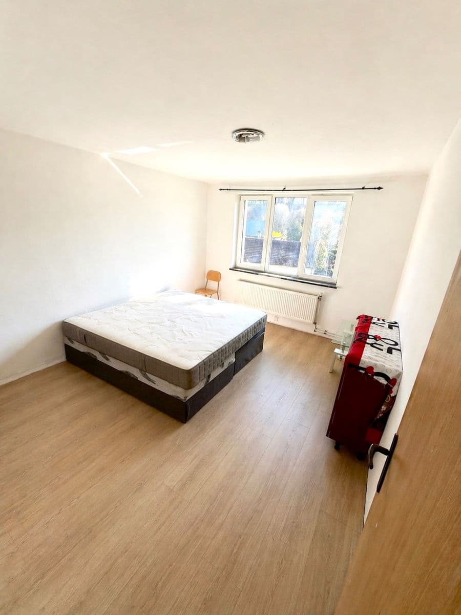 Pronájem bytu 3+1 71 m², Bitozeves, Ústecký kraj Pronájem bytu 3+1 71 m², Bitozeves, Ústecký kraj