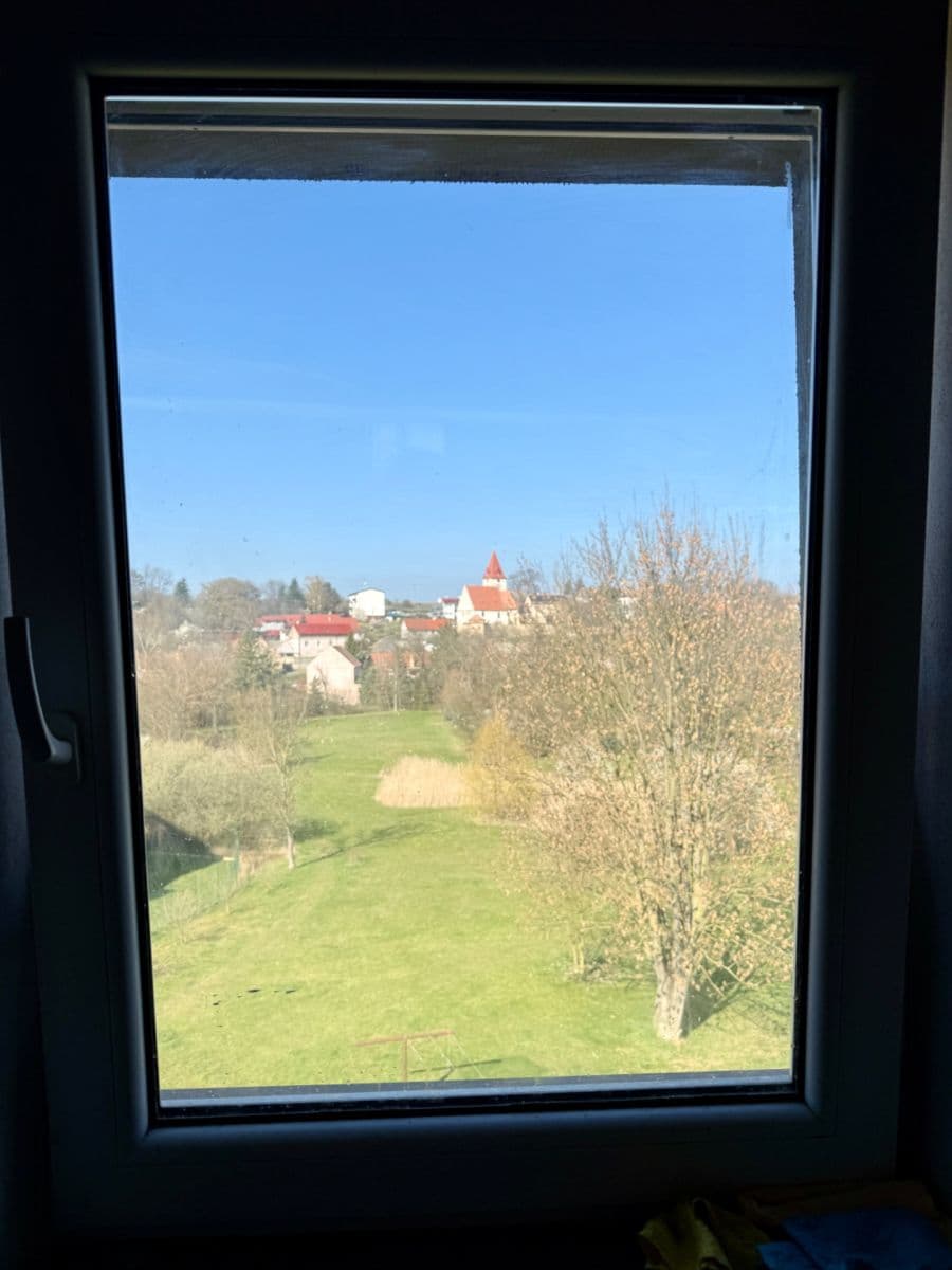 Pronájem bytu 3+1 71 m², Bitozeves, Ústecký kraj Pronájem bytu 3+1 71 m², Bitozeves, Ústecký kraj