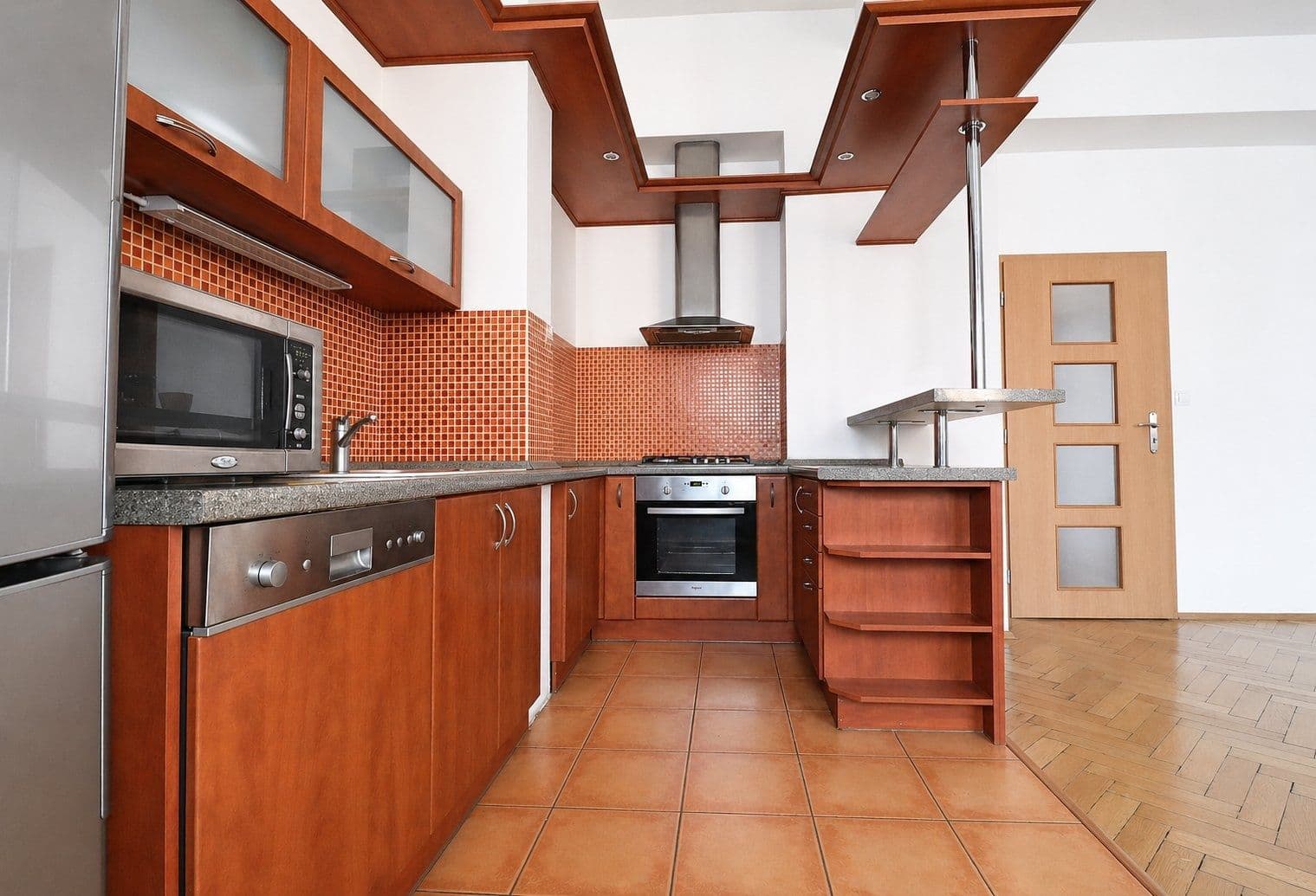 Pronájem bytu 2+kk 76 m², Černokostelecká, Praha, Praha Pronájem bytu 2+kk 76 m², Černokostelecká, Praha, Praha