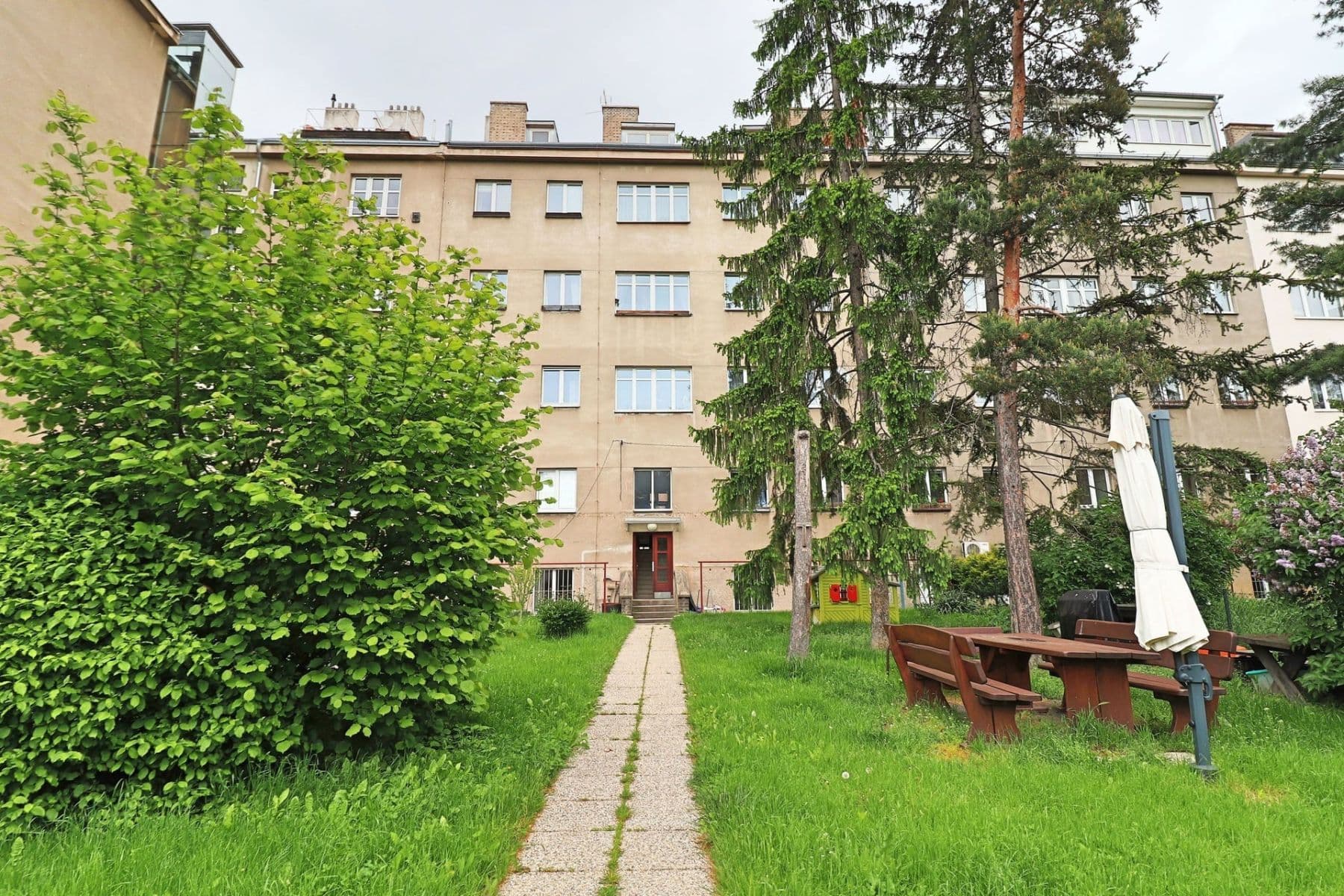 Pronájem bytu 2+kk 76 m², Černokostelecká, Praha, Praha Pronájem bytu 2+kk 76 m², Černokostelecká, Praha, Praha