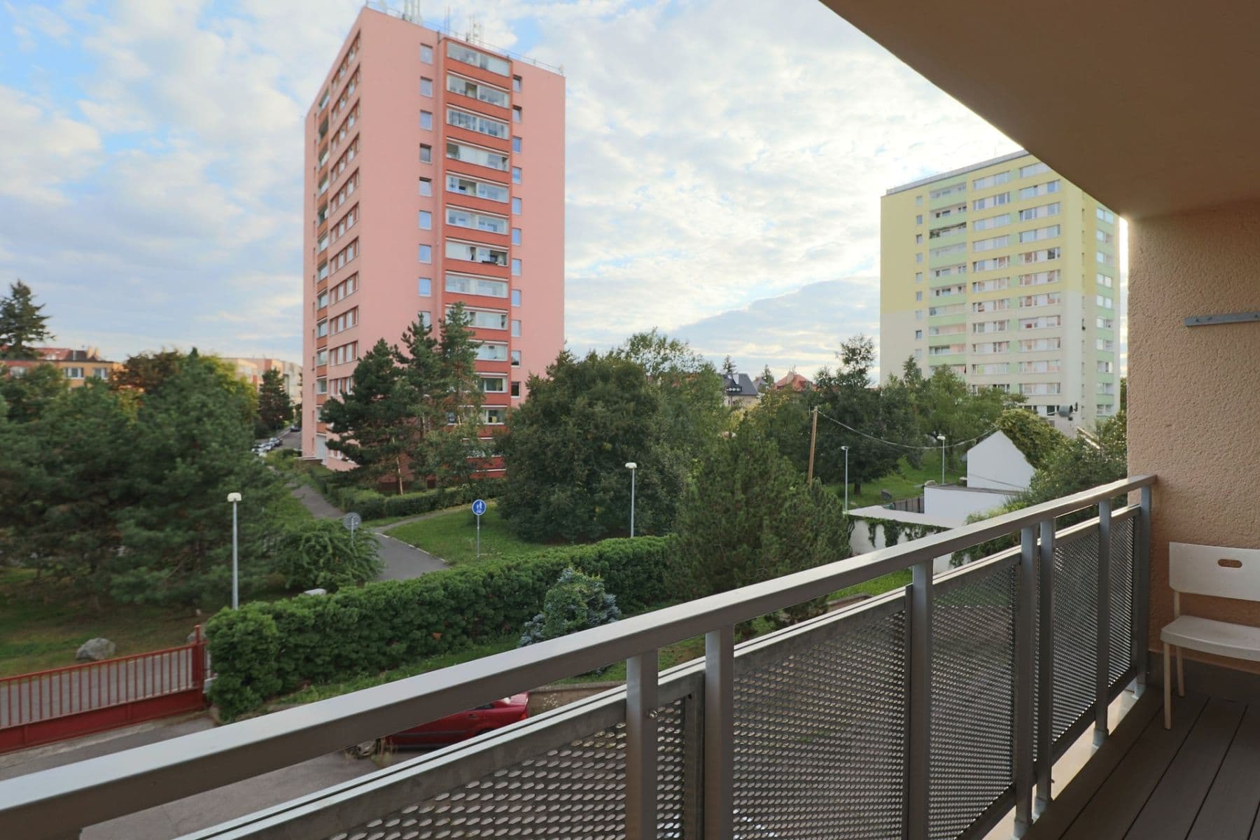 Pronájem bytu 1+1 37 m², Vyžlovská, Praha, Praha Pronájem bytu 1+1 37 m², Vyžlovská, Praha, Praha