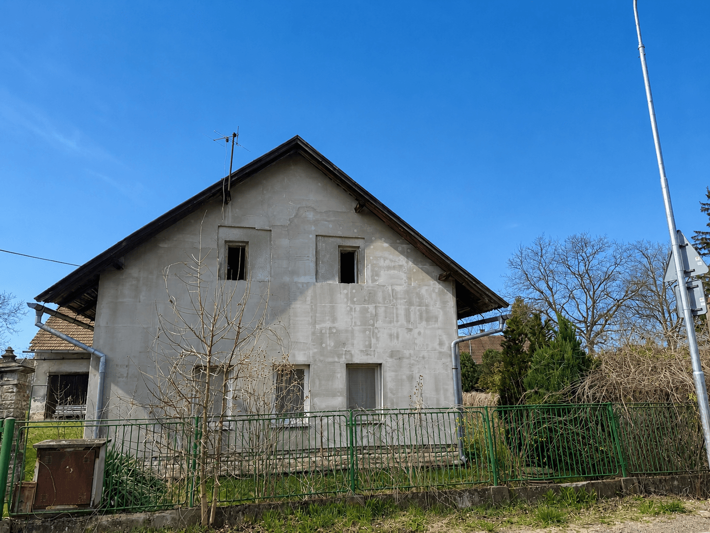 Prodej domu 80 m², pozemek 1.633 m², Dolní Roveň, Pardubický kraj Prodej domu 80 m², pozemek 1.633 m², Dolní Roveň, Pardubický kraj