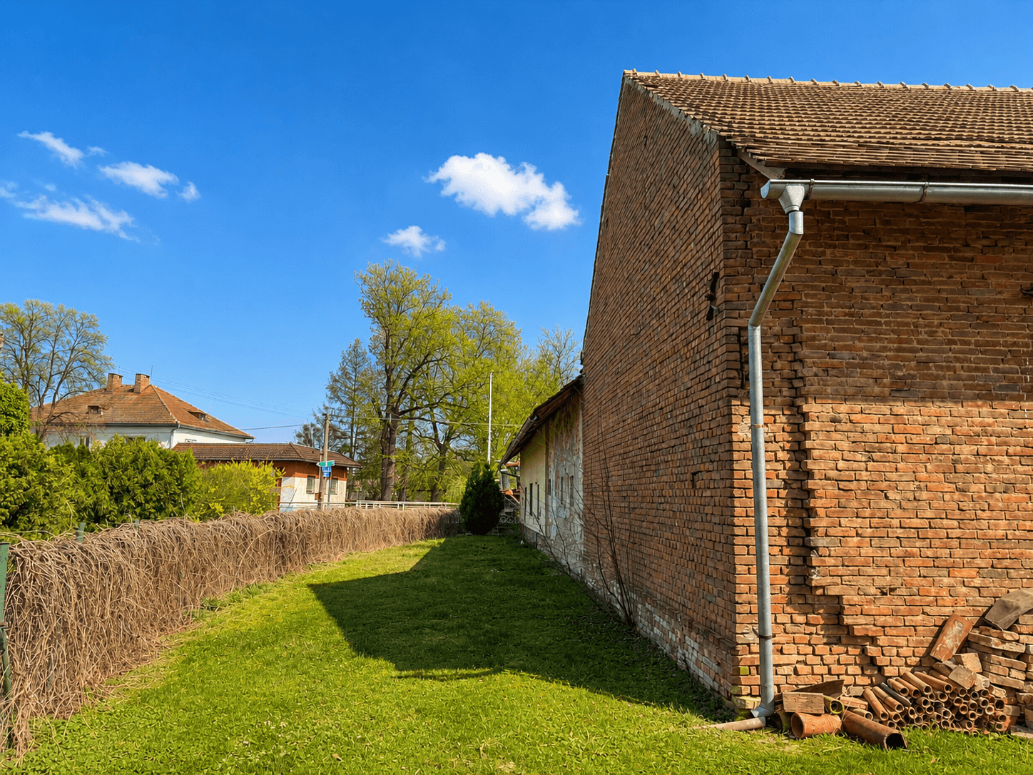 Prodej domu 80 m², pozemek 1.633 m², Dolní Roveň, Pardubický kraj Prodej domu 80 m², pozemek 1.633 m², Dolní Roveň, Pardubický kraj