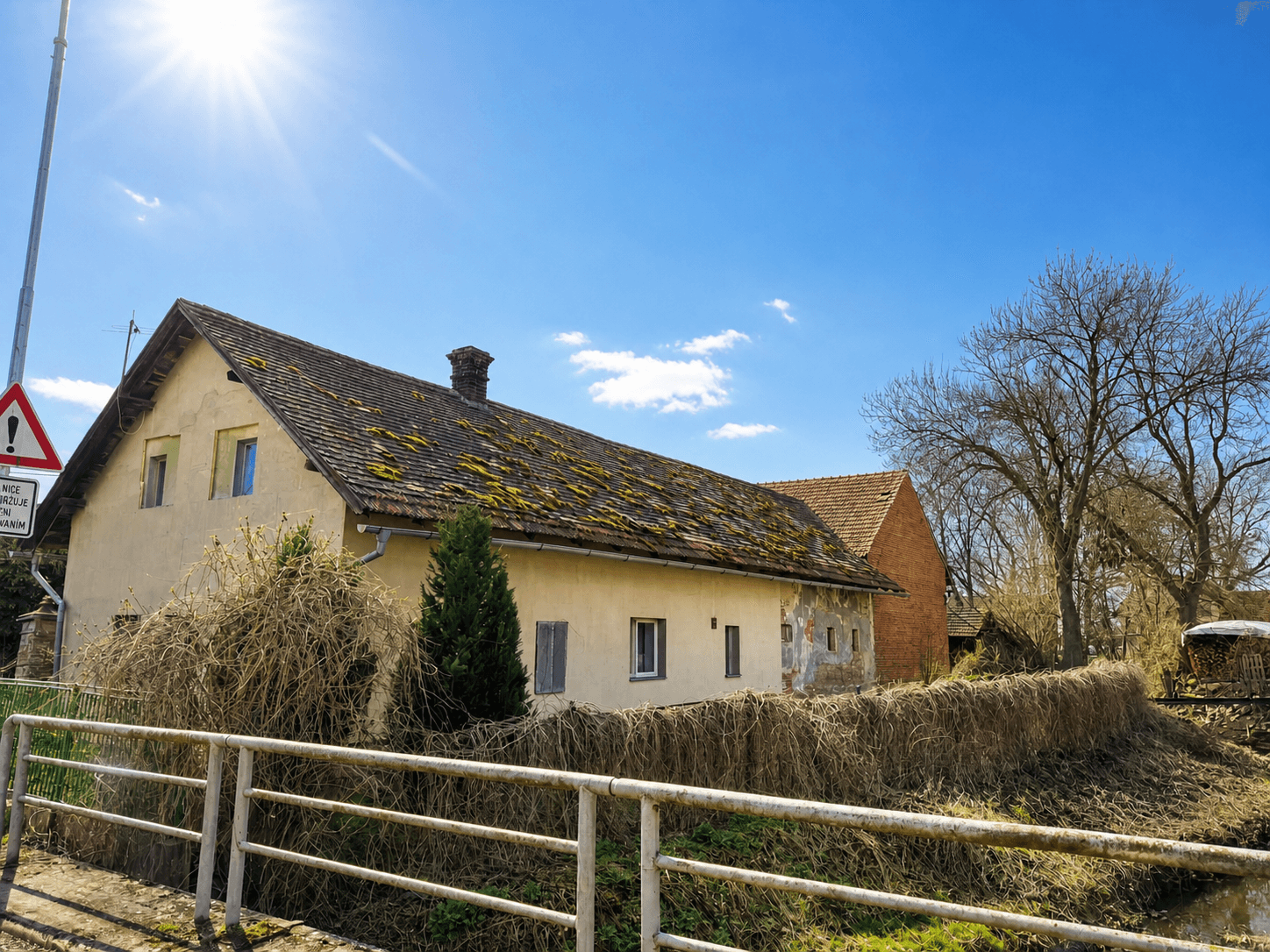 Prodej domu 80 m², pozemek 1.633 m², Dolní Roveň, Pardubický kraj Prodej domu 80 m², pozemek 1.633 m², Dolní Roveň, Pardubický kraj
