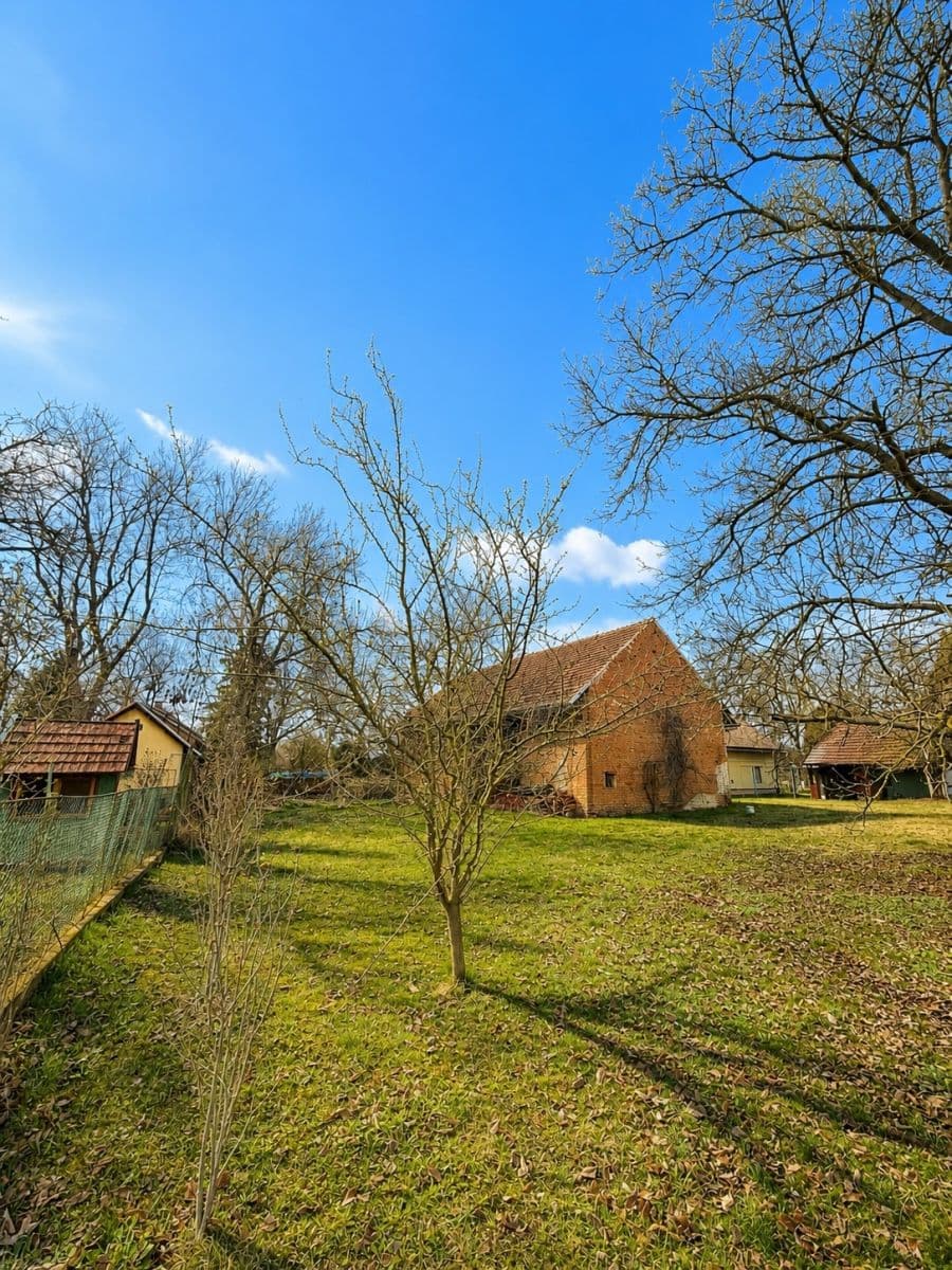 Prodej domu 80 m², pozemek 1.633 m², Dolní Roveň, Pardubický kraj Prodej domu 80 m², pozemek 1.633 m², Dolní Roveň, Pardubický kraj