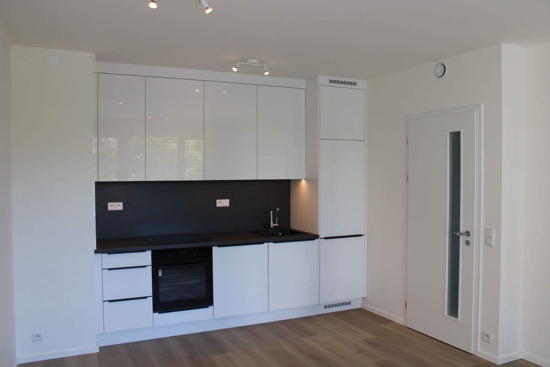 Pronájem bytu 2+kk 45 m², Hodkovická, Praha, Praha Pronájem bytu 2+kk 45 m², Hodkovická, Praha, Praha