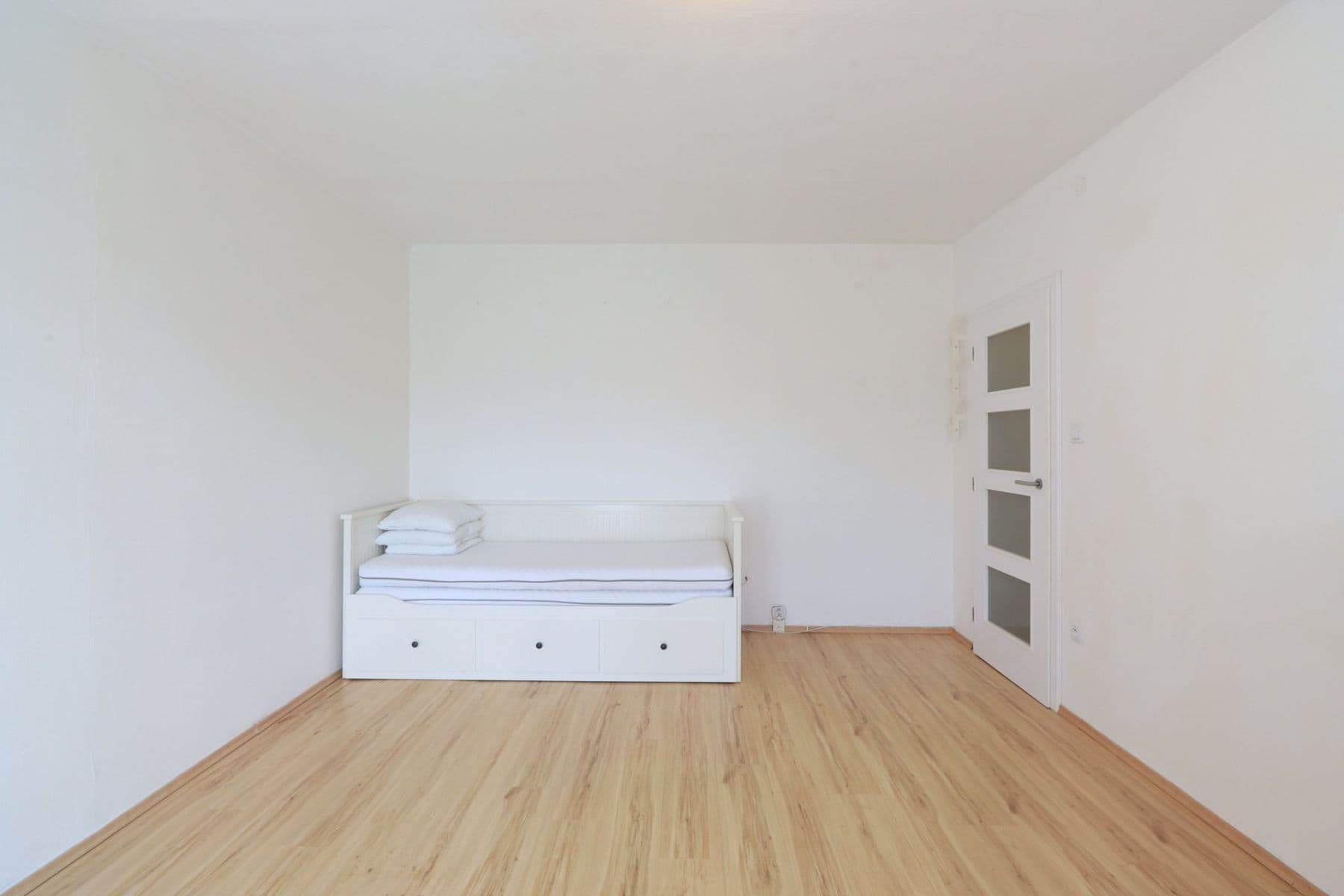 Pronájem bytu 1+kk 33 m², Hurbanova, Praha, Praha Pronájem bytu 1+kk 33 m², Hurbanova, Praha, Praha