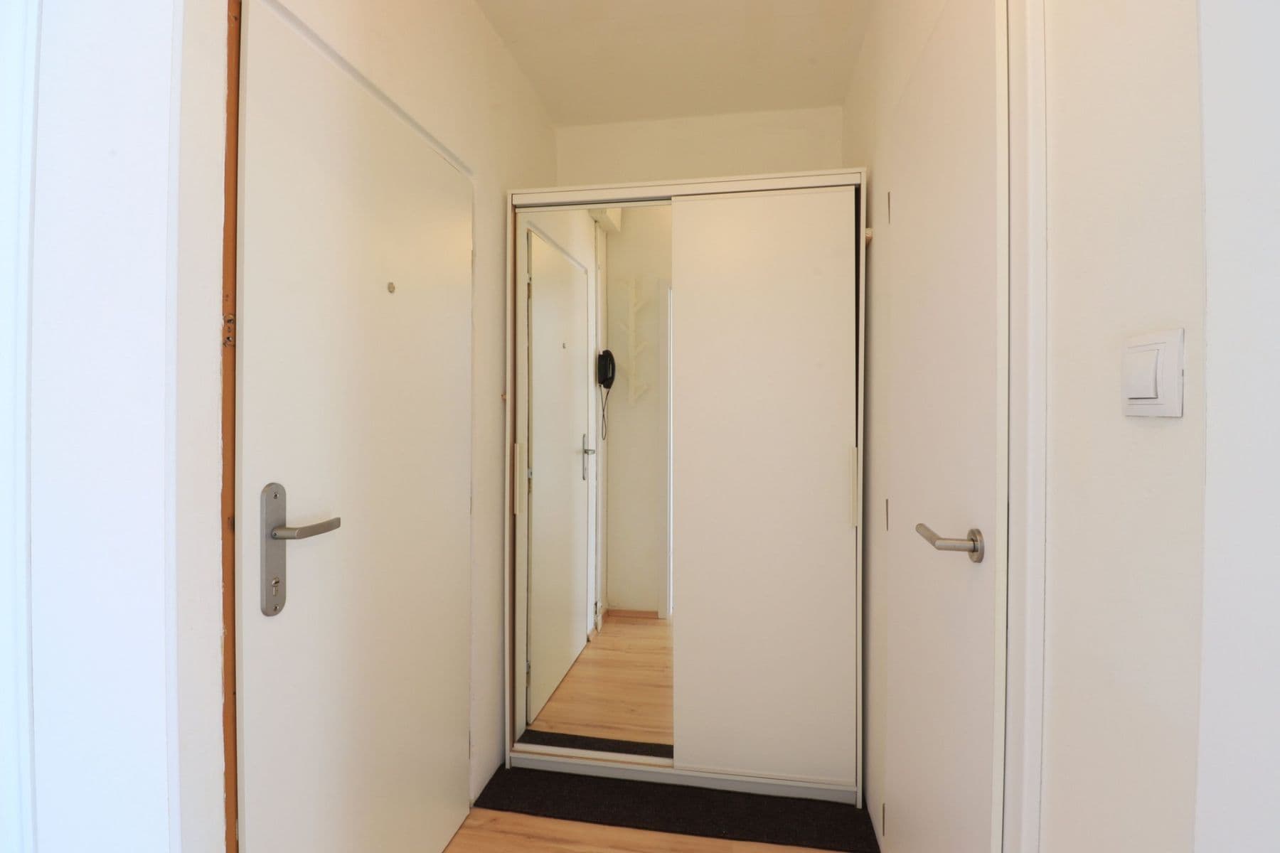 Pronájem bytu 1+kk 33 m², Hurbanova, Praha, Praha Pronájem bytu 1+kk 33 m², Hurbanova, Praha, Praha