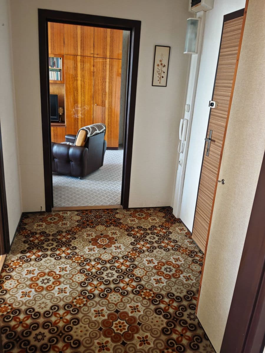 Pronájem bytu 2+1 53 m², Dubnova, Praha, Praha Pronájem bytu 2+1 53 m², Dubnova, Praha, Praha