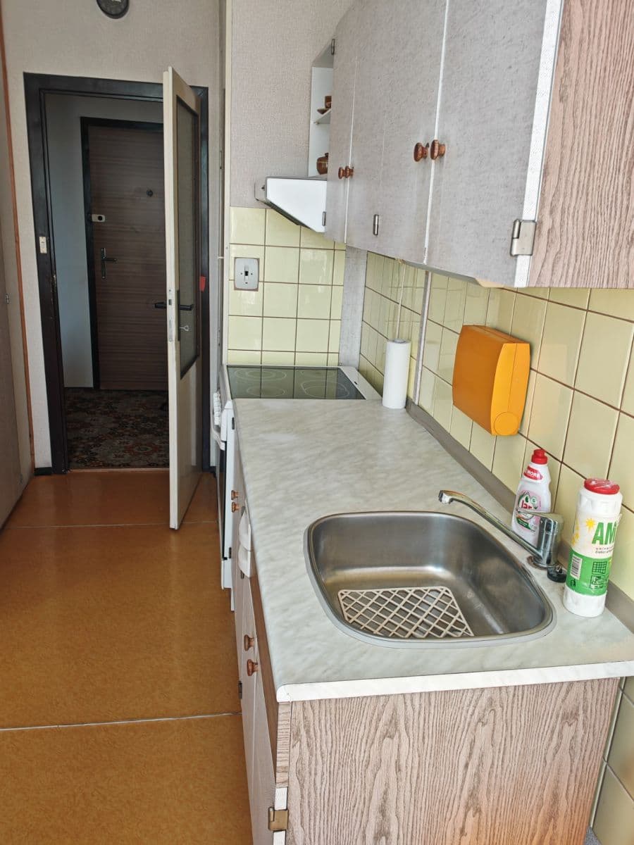 Pronájem bytu 2+1 53 m², Dubnova, Praha, Praha Pronájem bytu 2+1 53 m², Dubnova, Praha, Praha