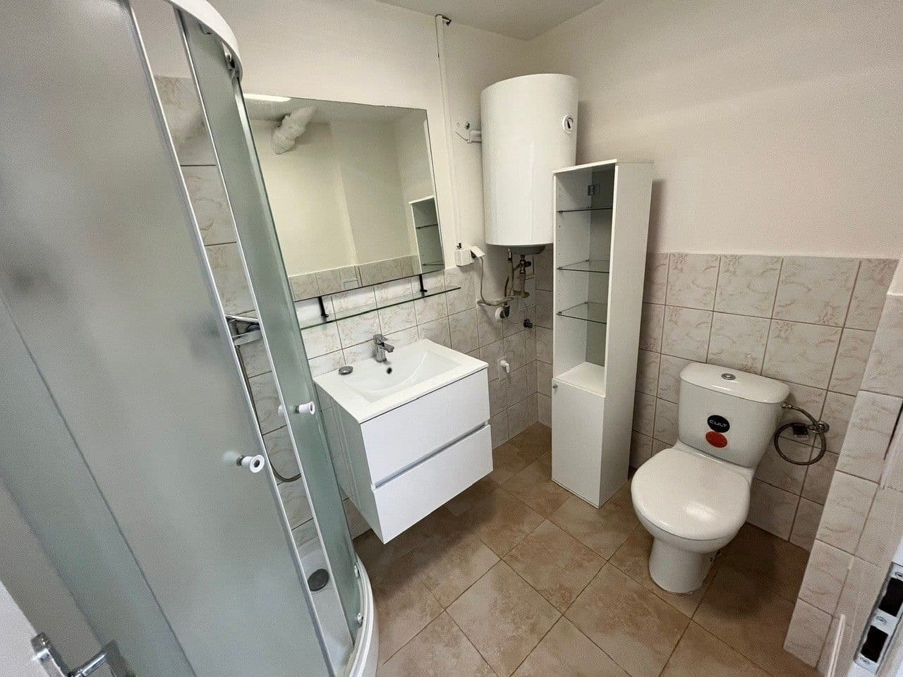 Pronájem bytu 1+1 40 m², Užocká, Praha, Praha Pronájem bytu 1+1 40 m², Užocká, Praha, Praha