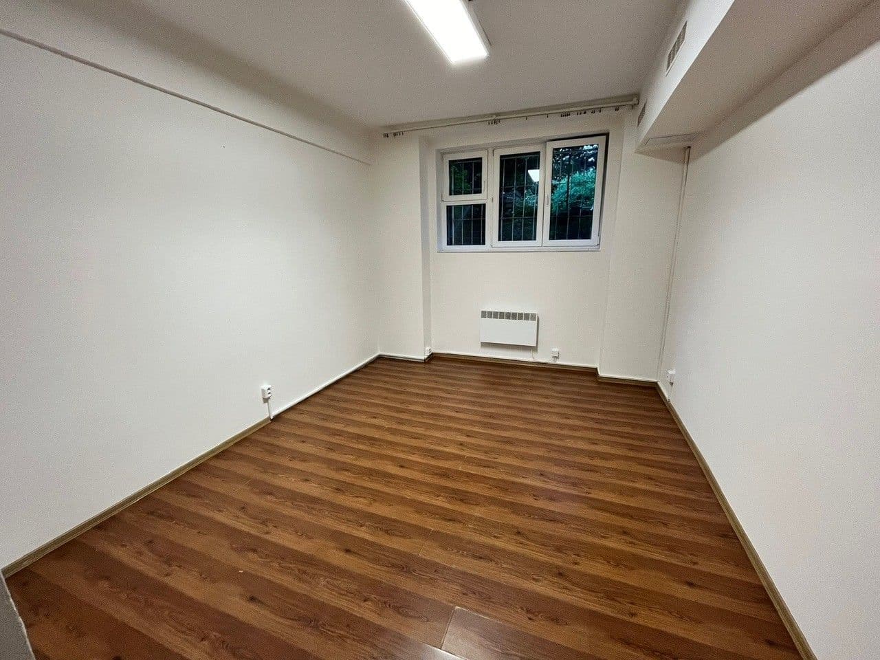Pronájem bytu 1+1 40 m², Užocká, Praha, Praha Pronájem bytu 1+1 40 m², Užocká, Praha, Praha
