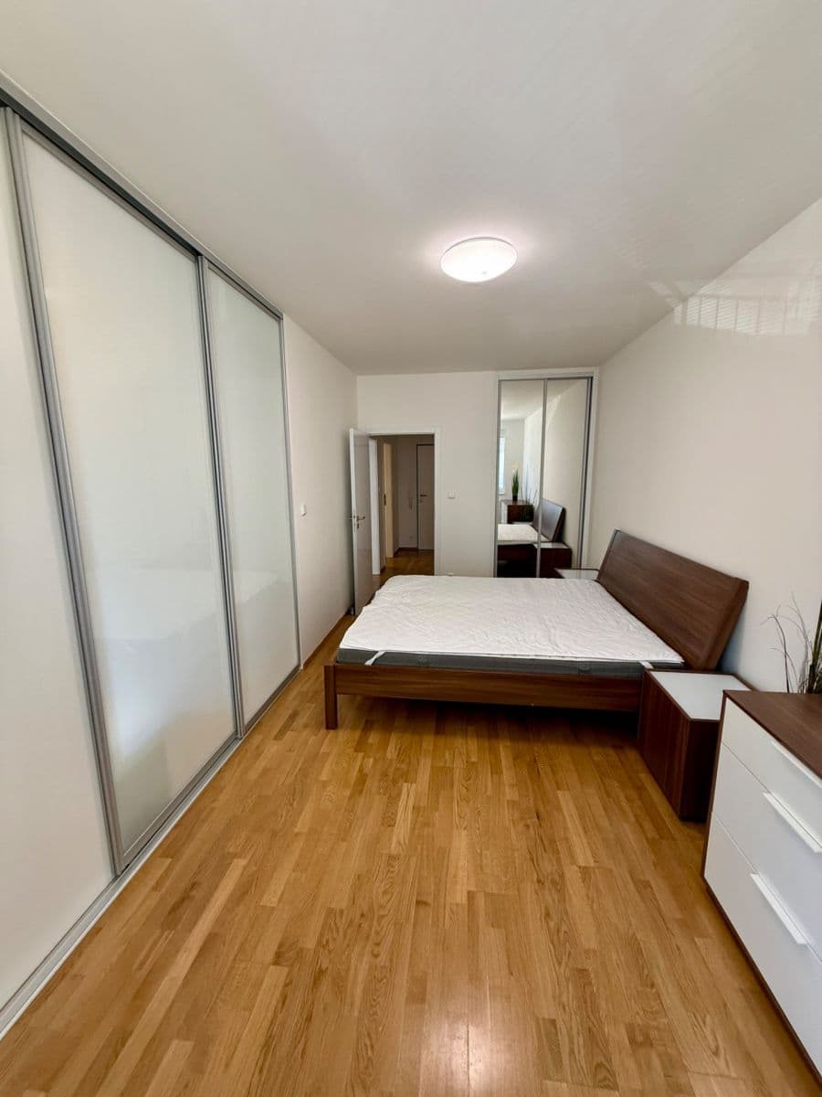 Pronájem bytu 2+kk 53 m², Makedonská, Praha, Praha Pronájem bytu 2+kk 53 m², Makedonská, Praha, Praha