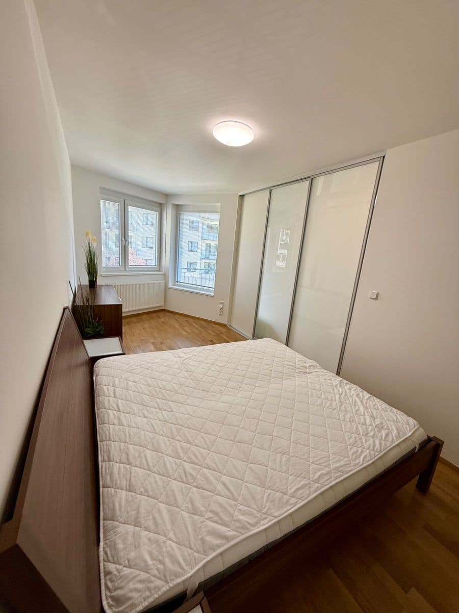 Pronájem bytu 2+kk 53 m², Makedonská, Praha, Praha Pronájem bytu 2+kk 53 m², Makedonská, Praha, Praha