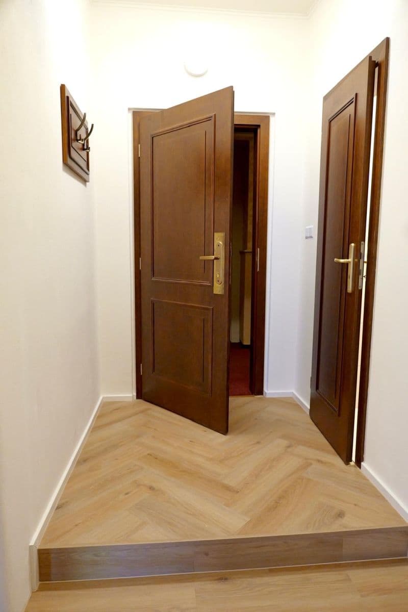 Prodej bytu 1+kk 29 m², V Šáreckém údolí, Praha, Praha Prodej bytu 1+kk 29 m², V Šáreckém údolí, Praha, Praha