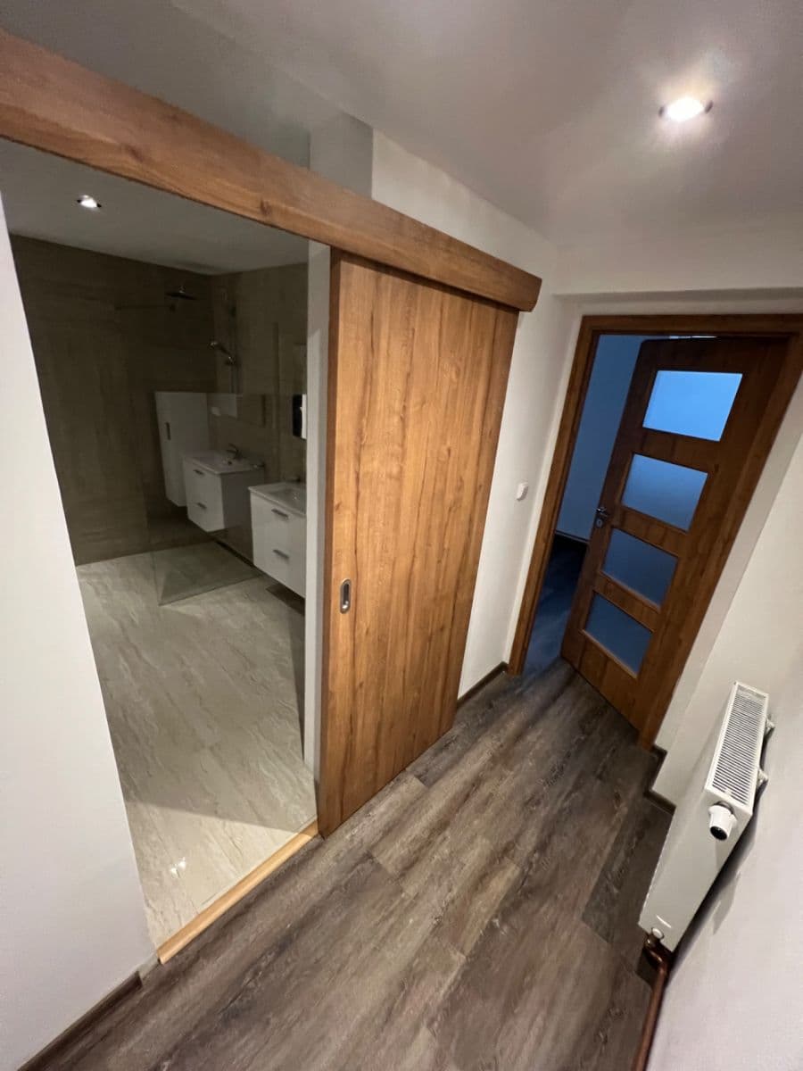 Pronájem bytu 2+kk 65 m², 26. dubna, Cheb, Karlovarský kraj Pronájem bytu 2+kk 65 m², 26. dubna, Cheb, Karlovarský kraj