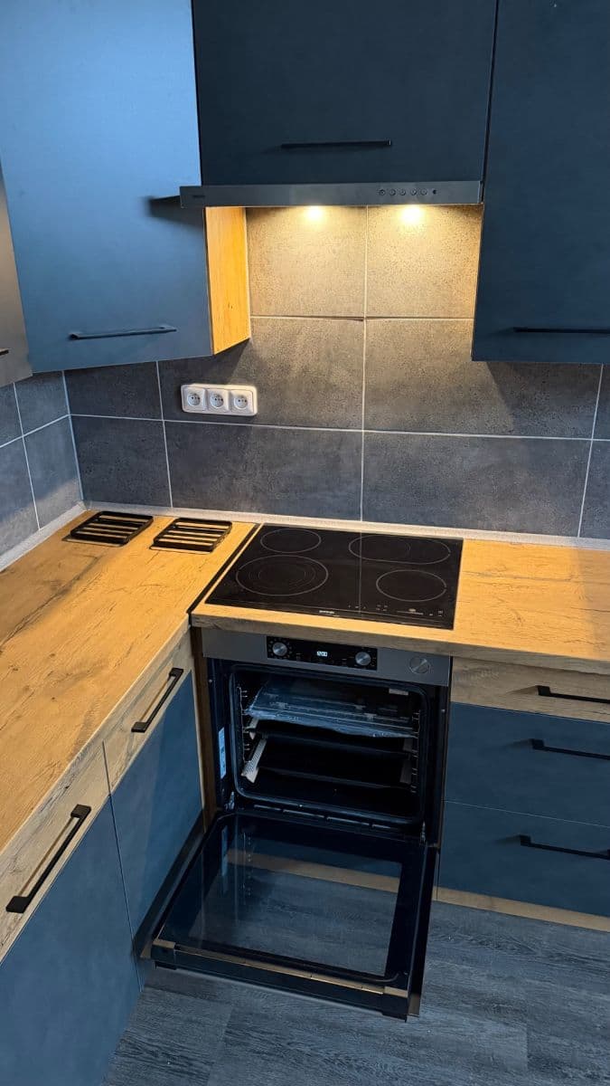 Pronájem bytu 2+kk 65 m², 26. dubna, Cheb, Karlovarský kraj Pronájem bytu 2+kk 65 m², 26. dubna, Cheb, Karlovarský kraj