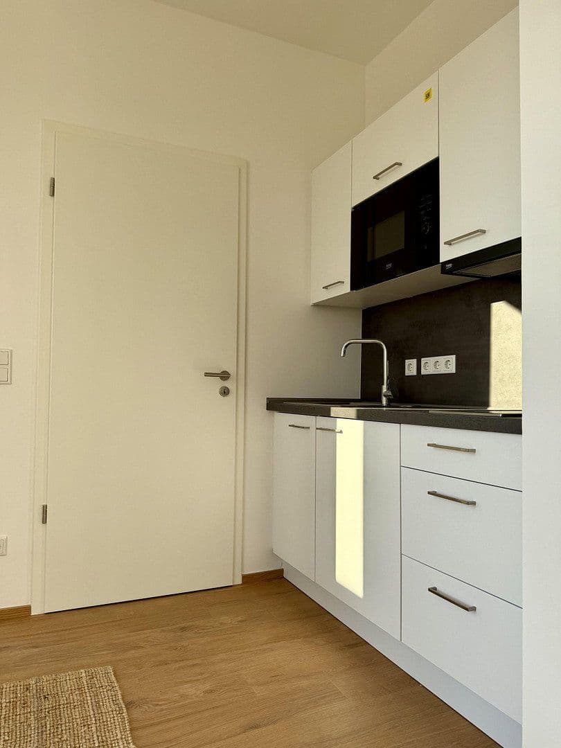 Pronájem bytu 1+1 30 m², Berlin, Berlín Pronájem bytu 1+1 30 m², Berlin, Berlín